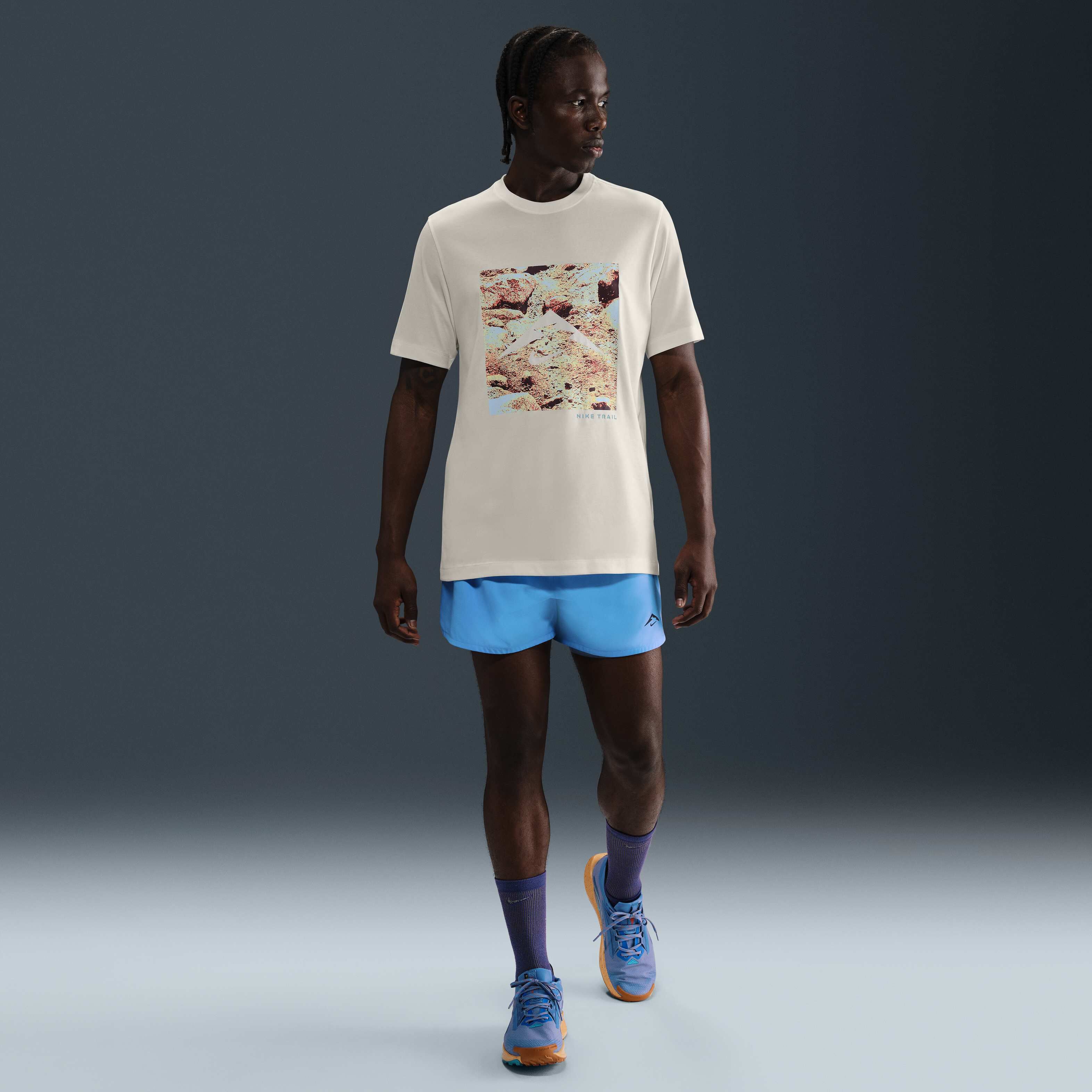 Nike image number 3