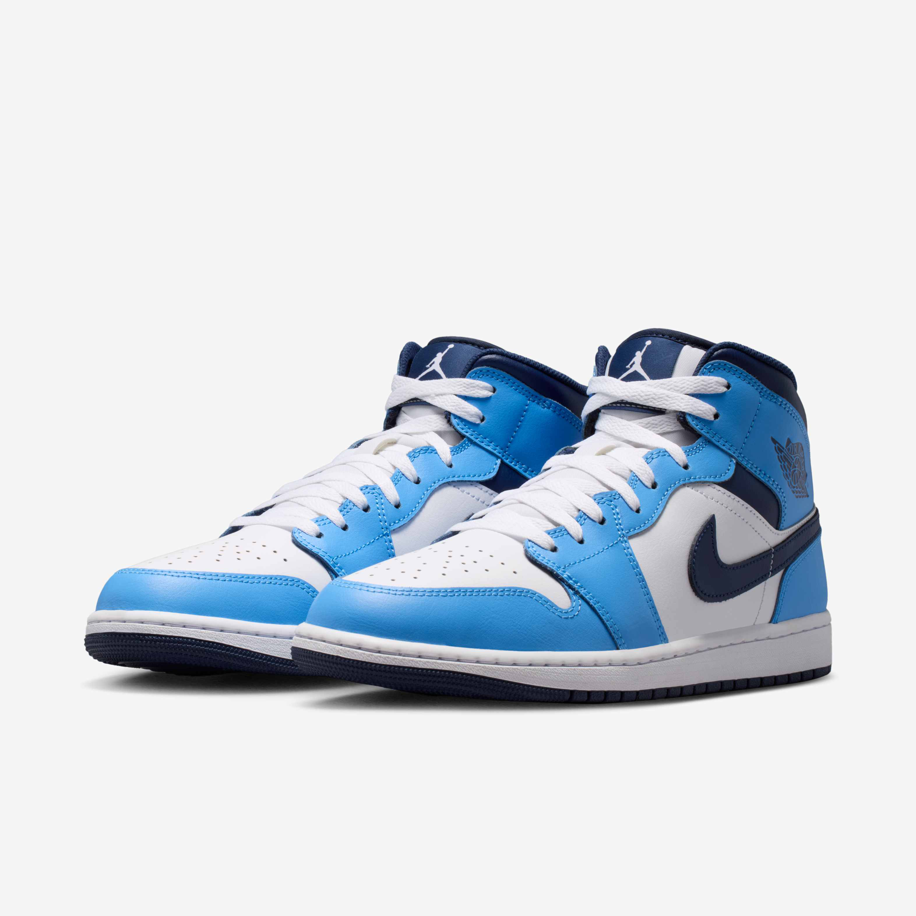 Air Jordan 1 Mid image number 4