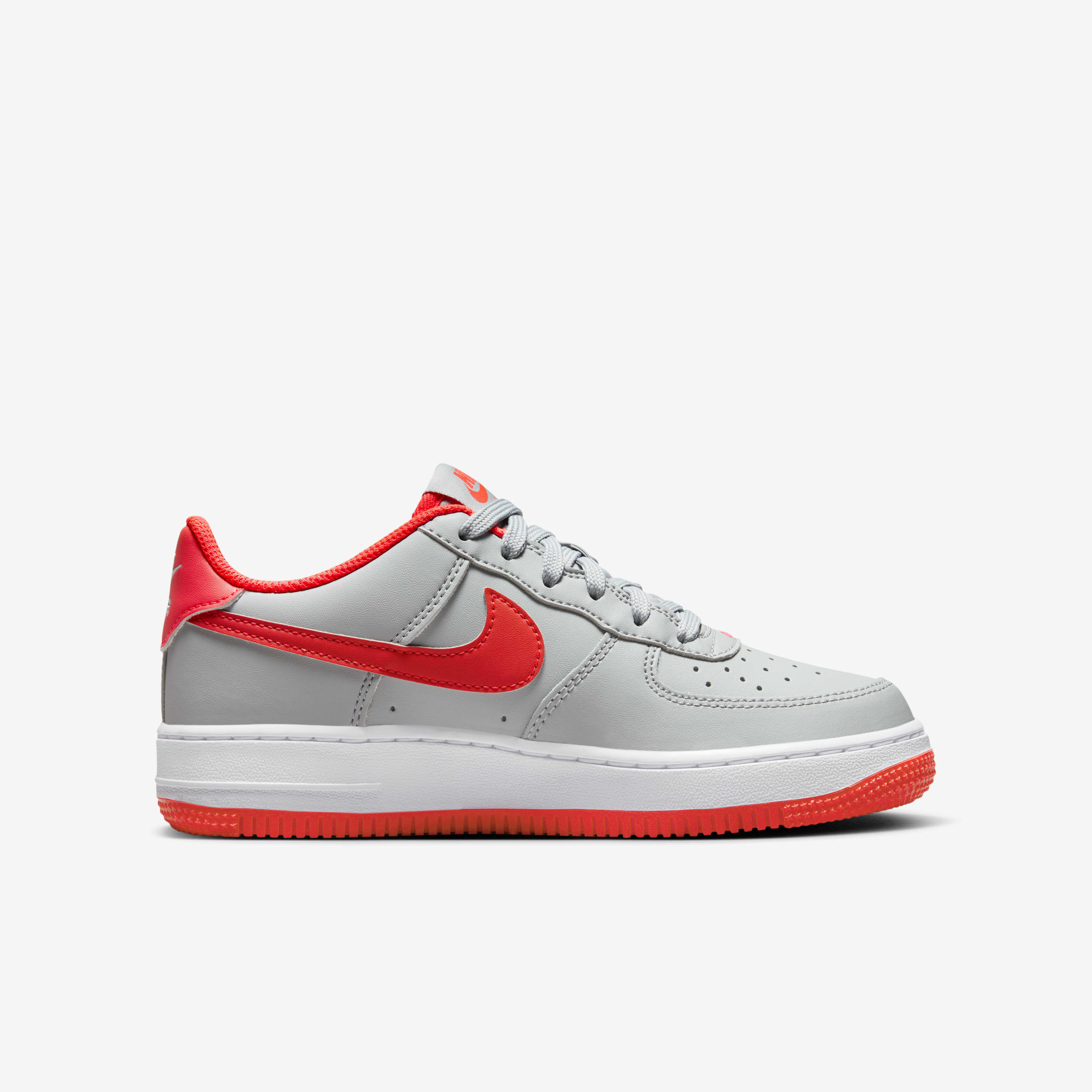 Nike Air Force 1 image number 2