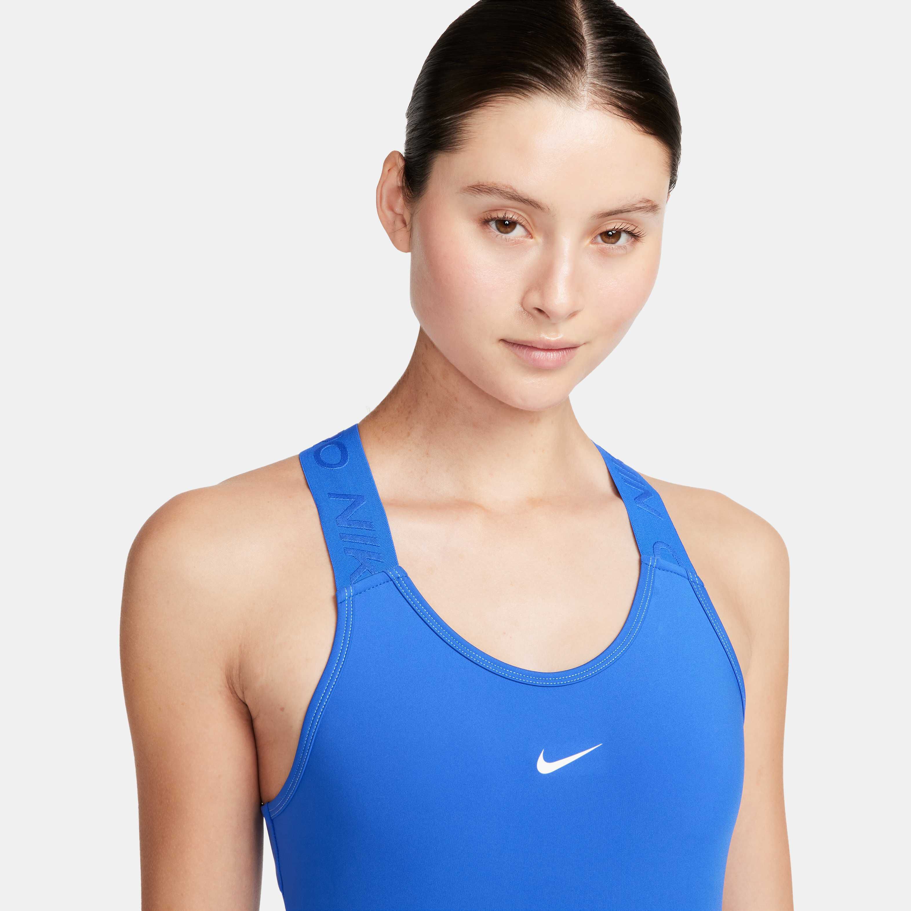 Nike Pro image number 2