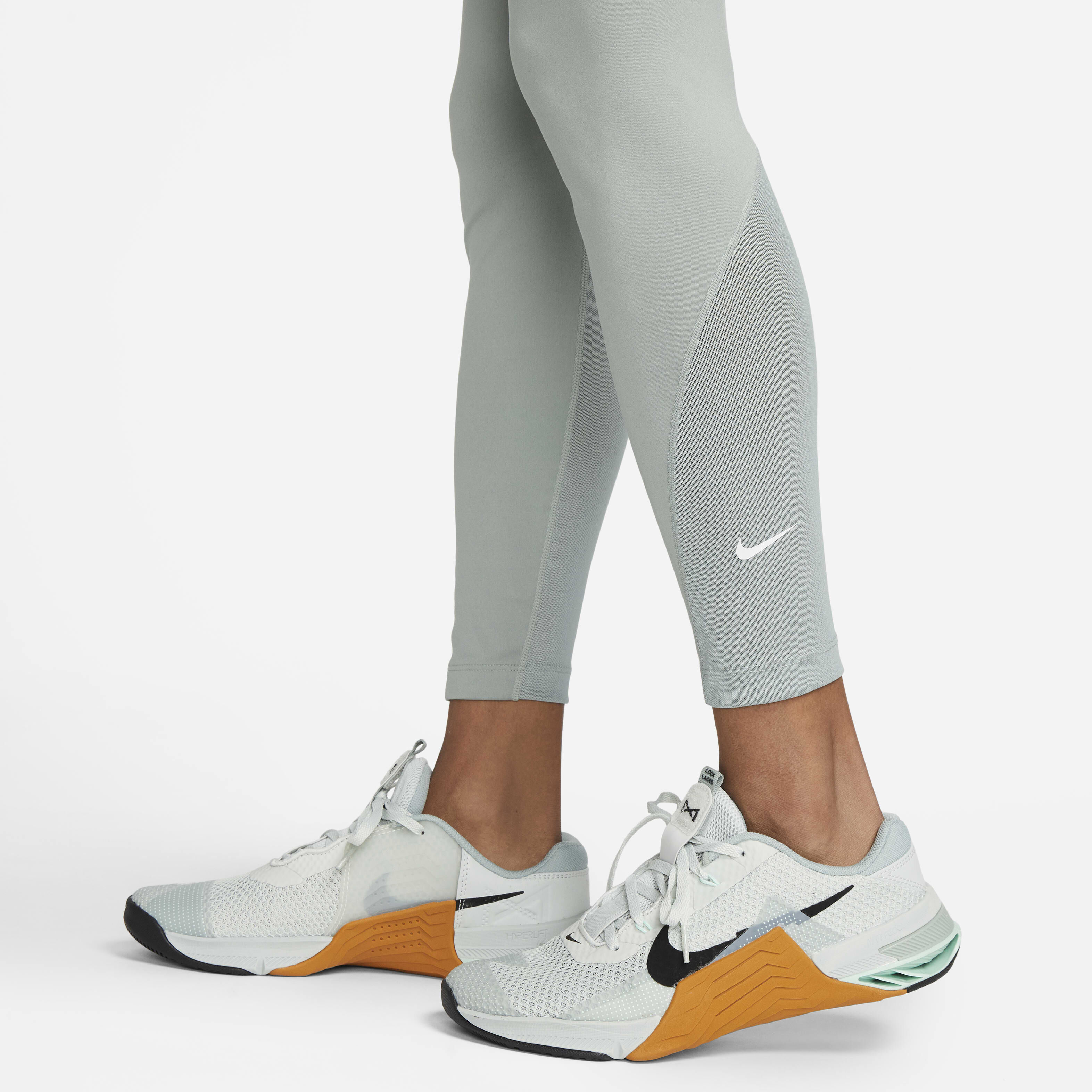 Nike One image number 4