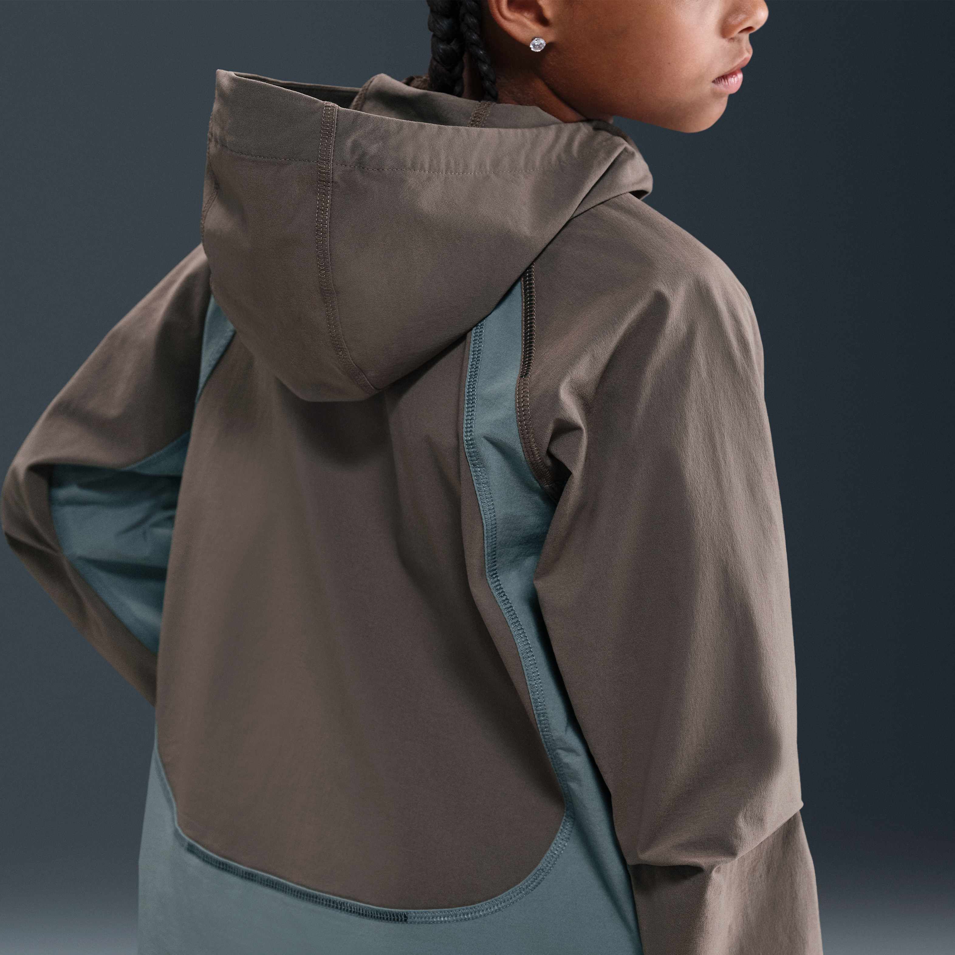 نايكي تك image number 1