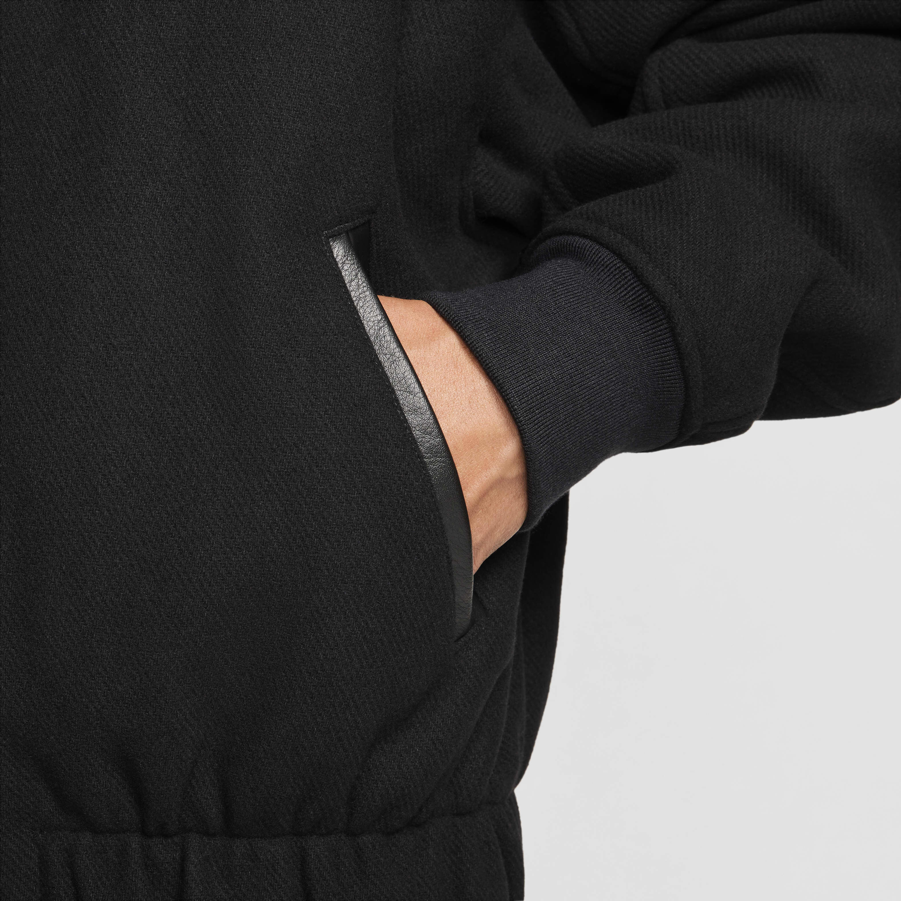 نايكي سولو سووش image number 4