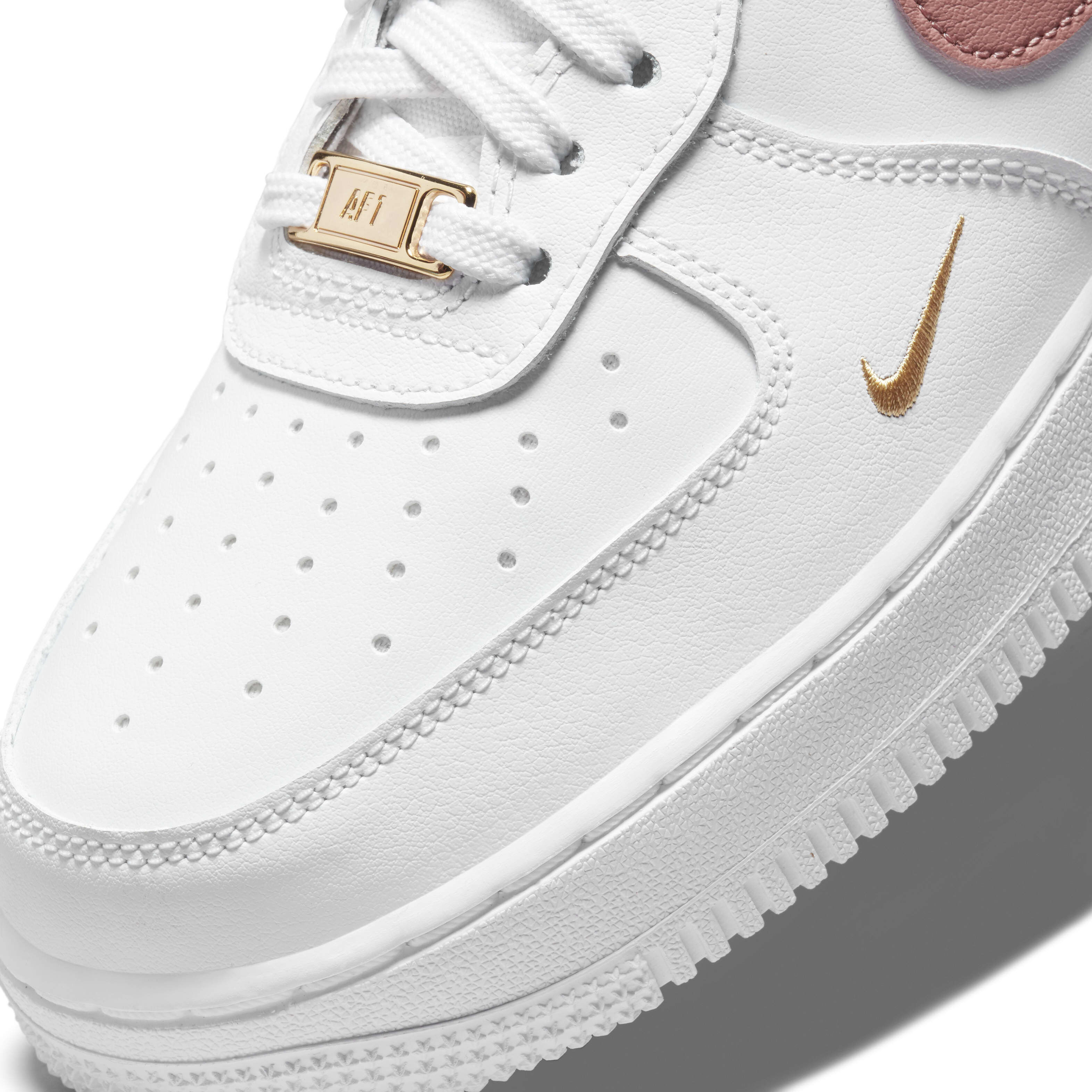 Nike air force 1 07 essential orange top