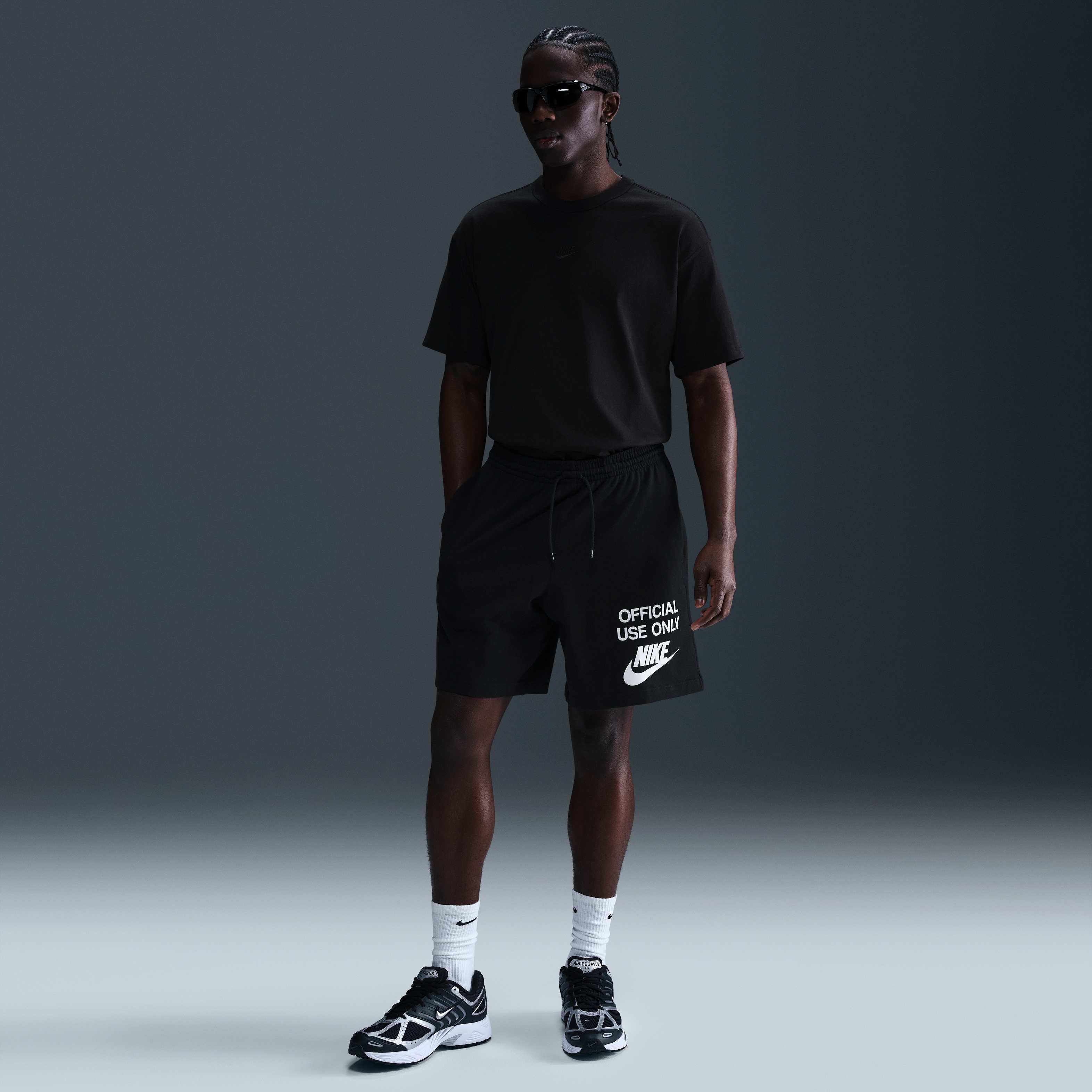 نايكي كلوب image number 0