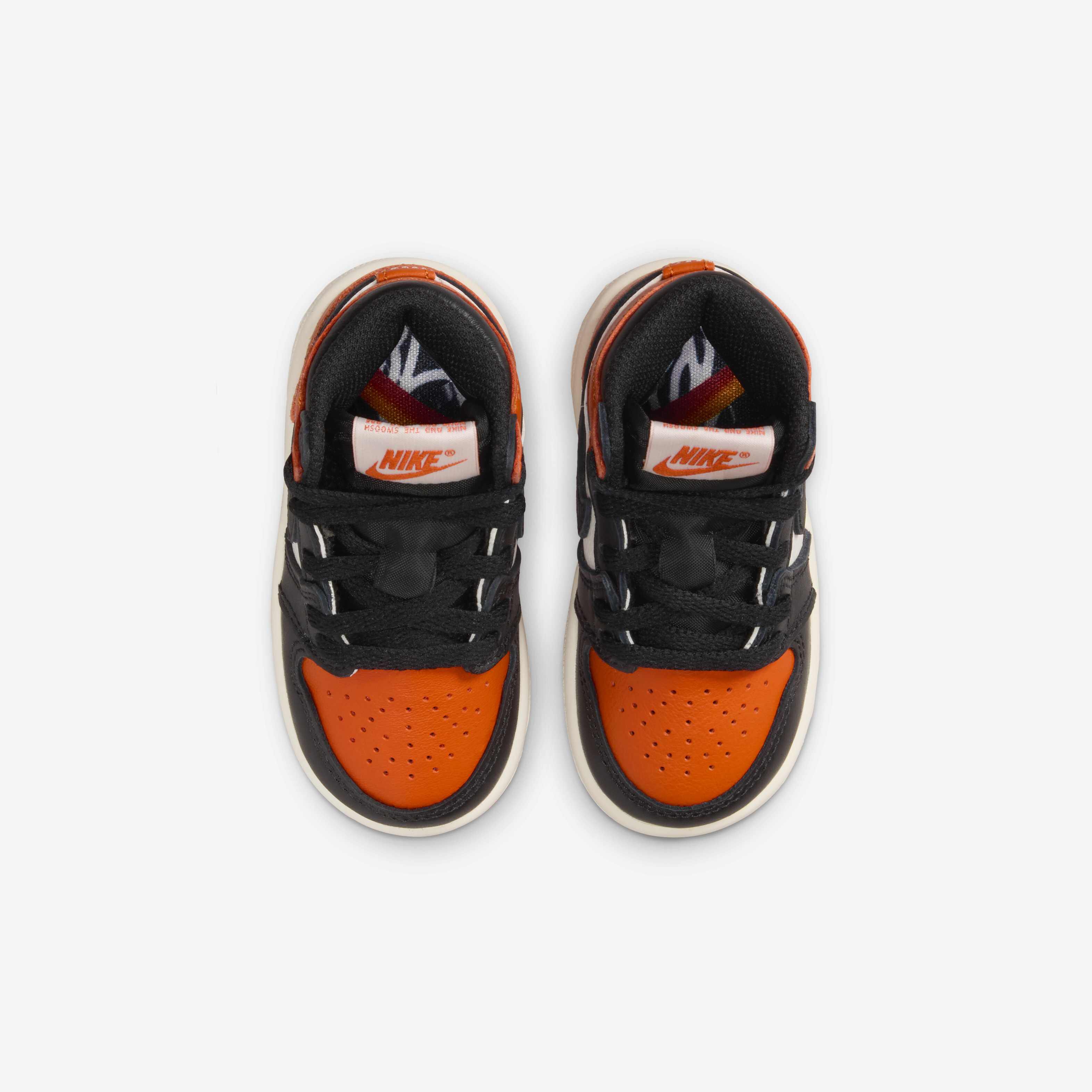 Jordan 1 Retro High OG image number 3