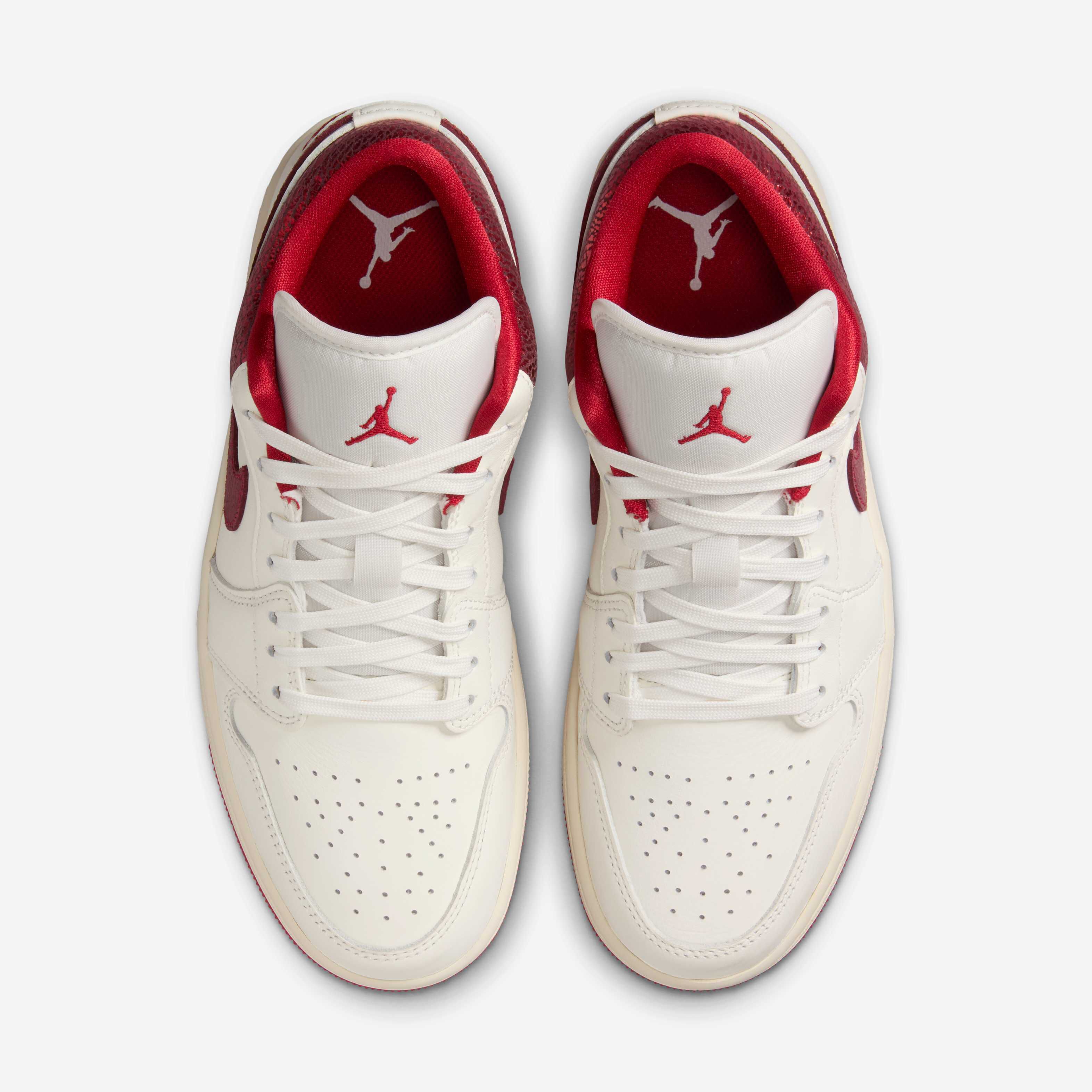 Air Jordan 1 Low SE image number 3