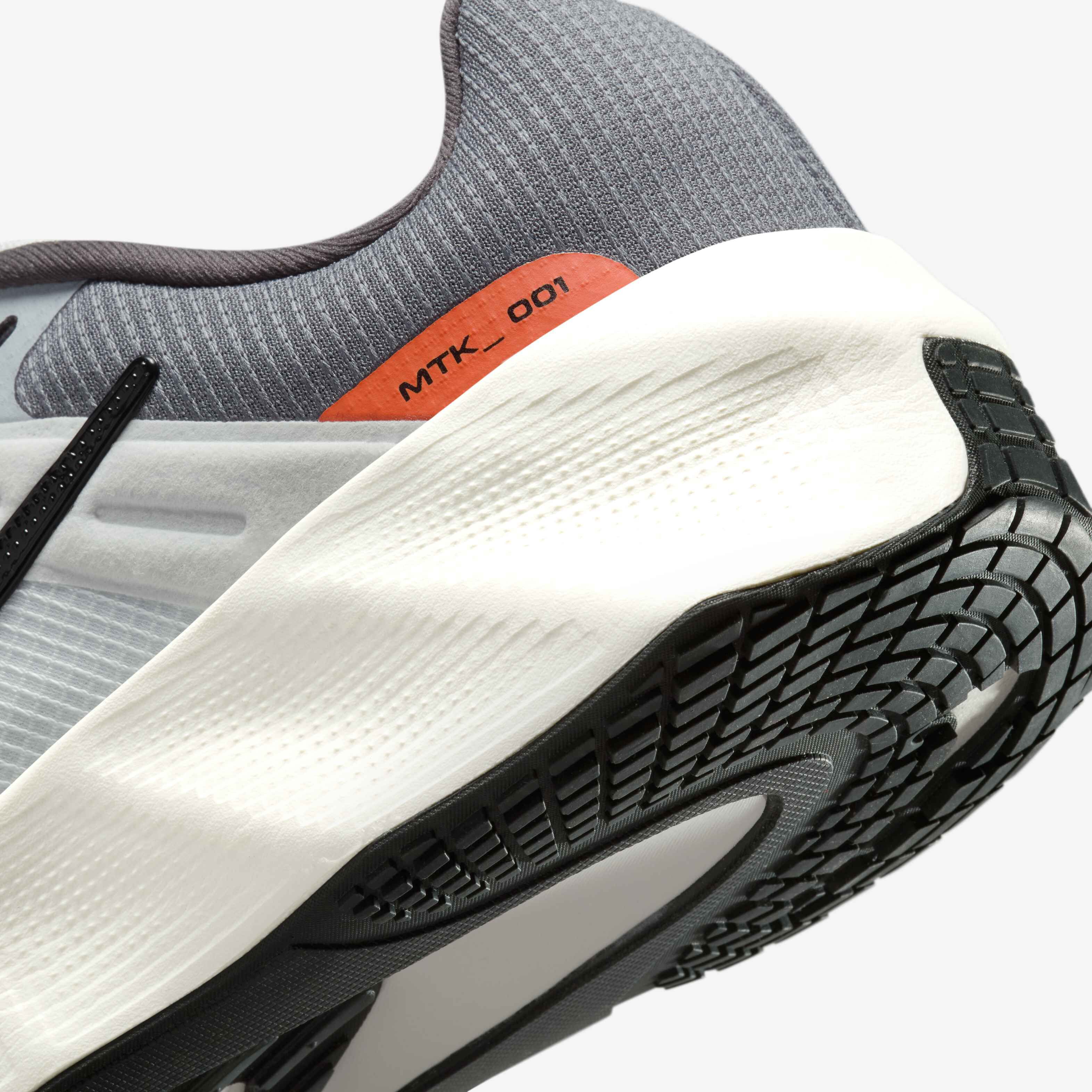 نايكي ميترو تك image number 7