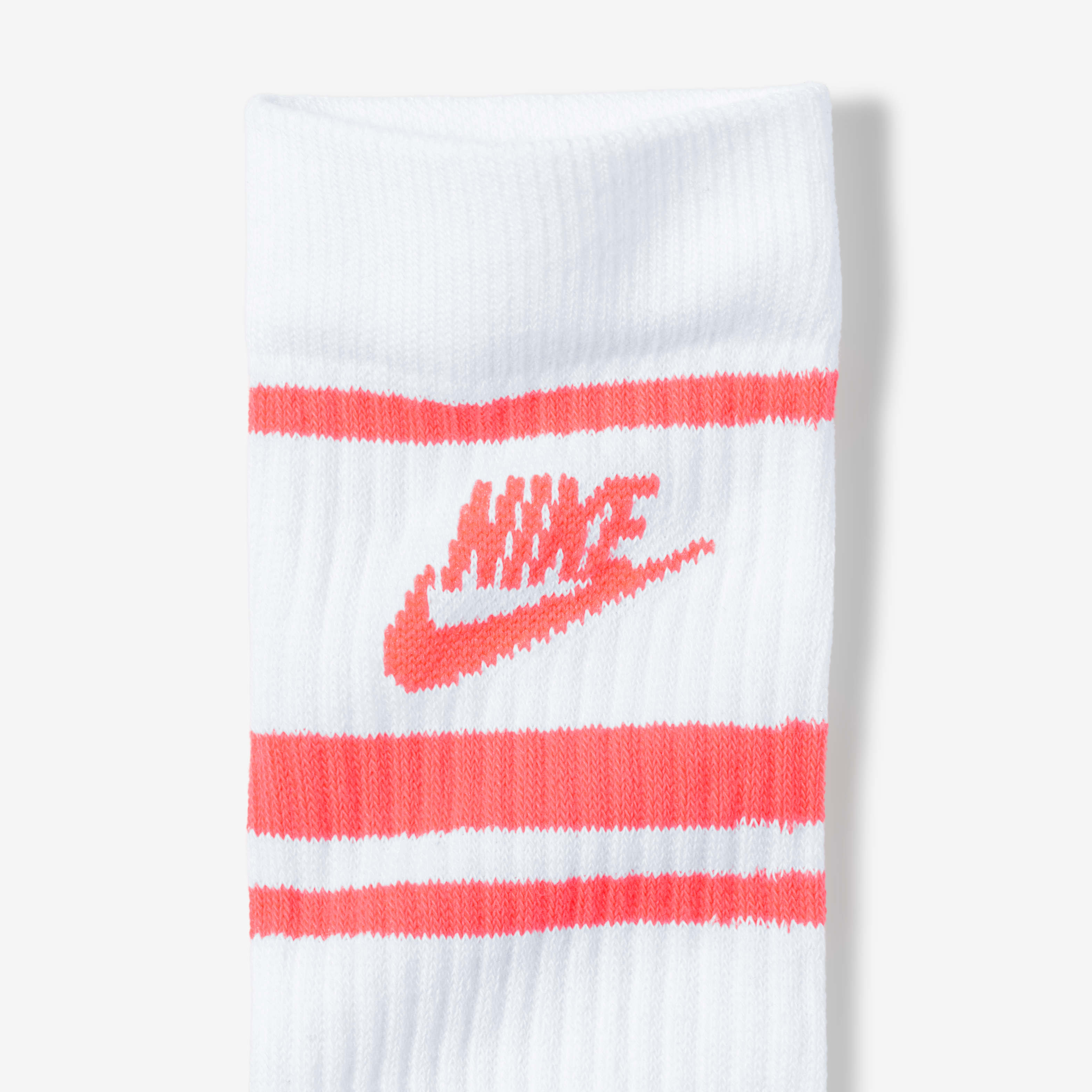 Nike Sportswear Dri-FIT Everyday Essential image number 1