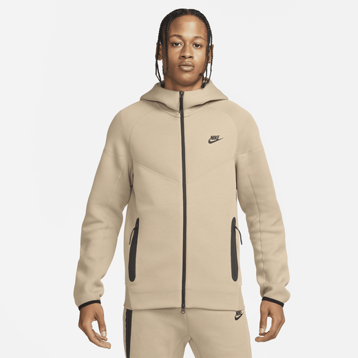 Nike tech collection store