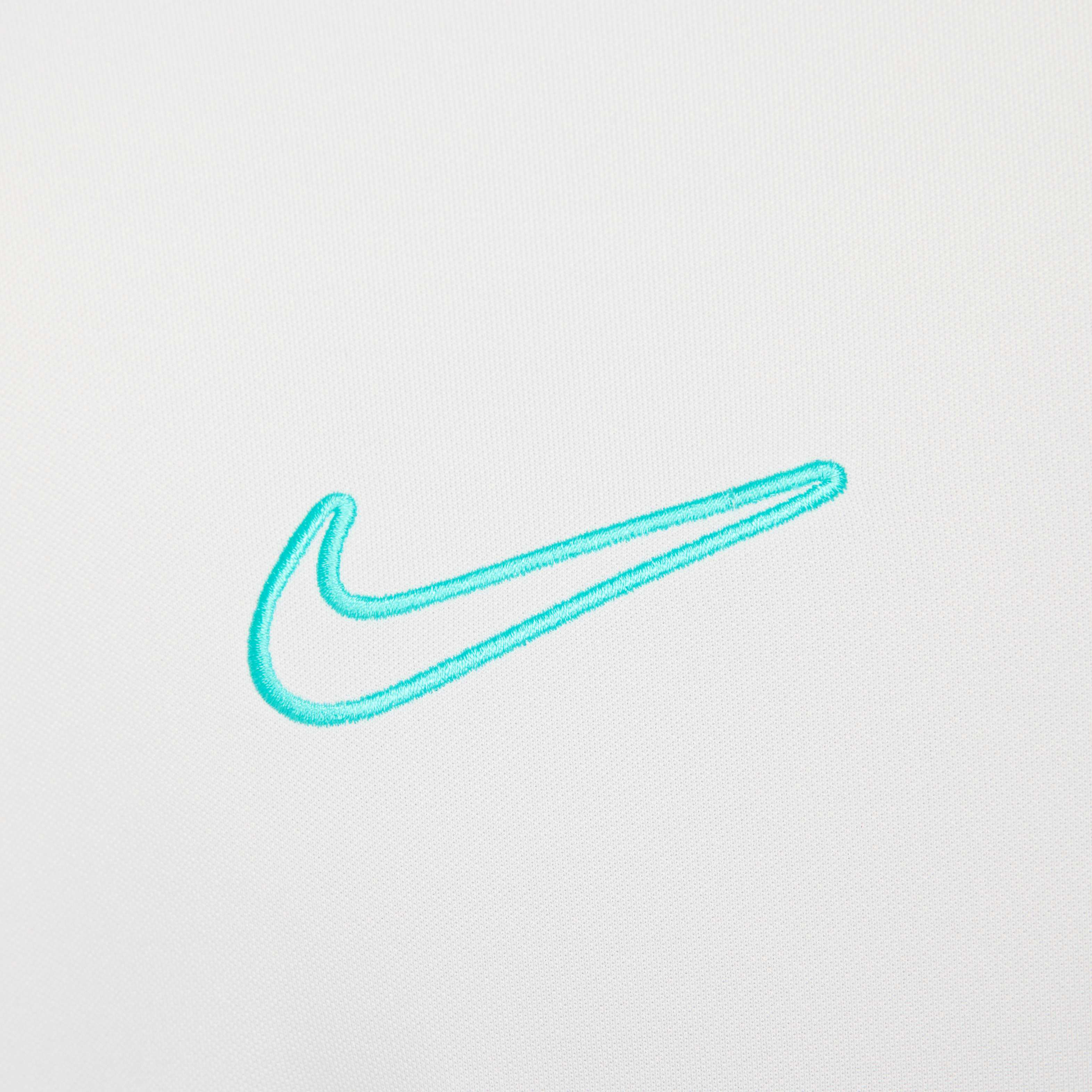 نايكي أكاديمي image number 3