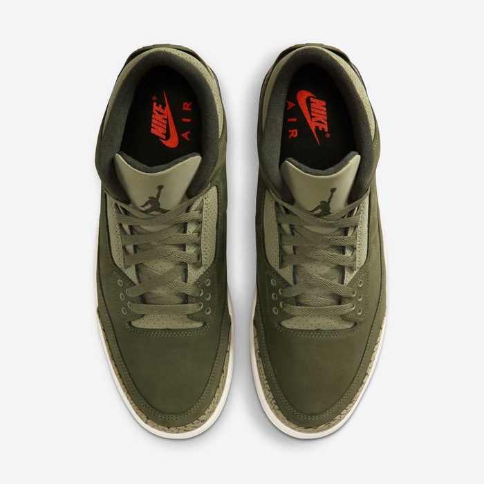 Air Jordan 3 Retro 'Medium Olive' image number 3 Air Jordan 3 Retro 'Medium Olive' image number 3