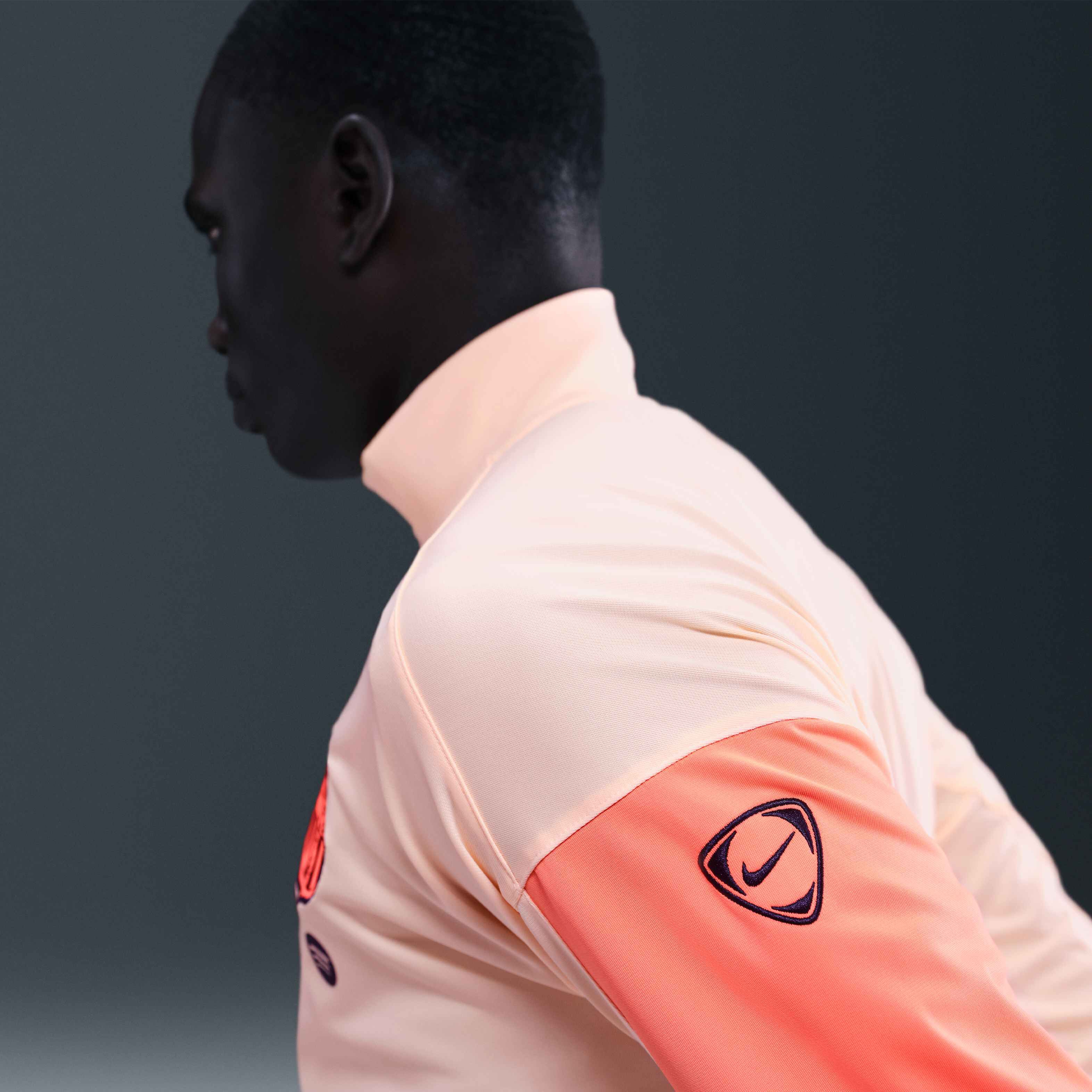 F.C. Barcelona Strike Third image number 2