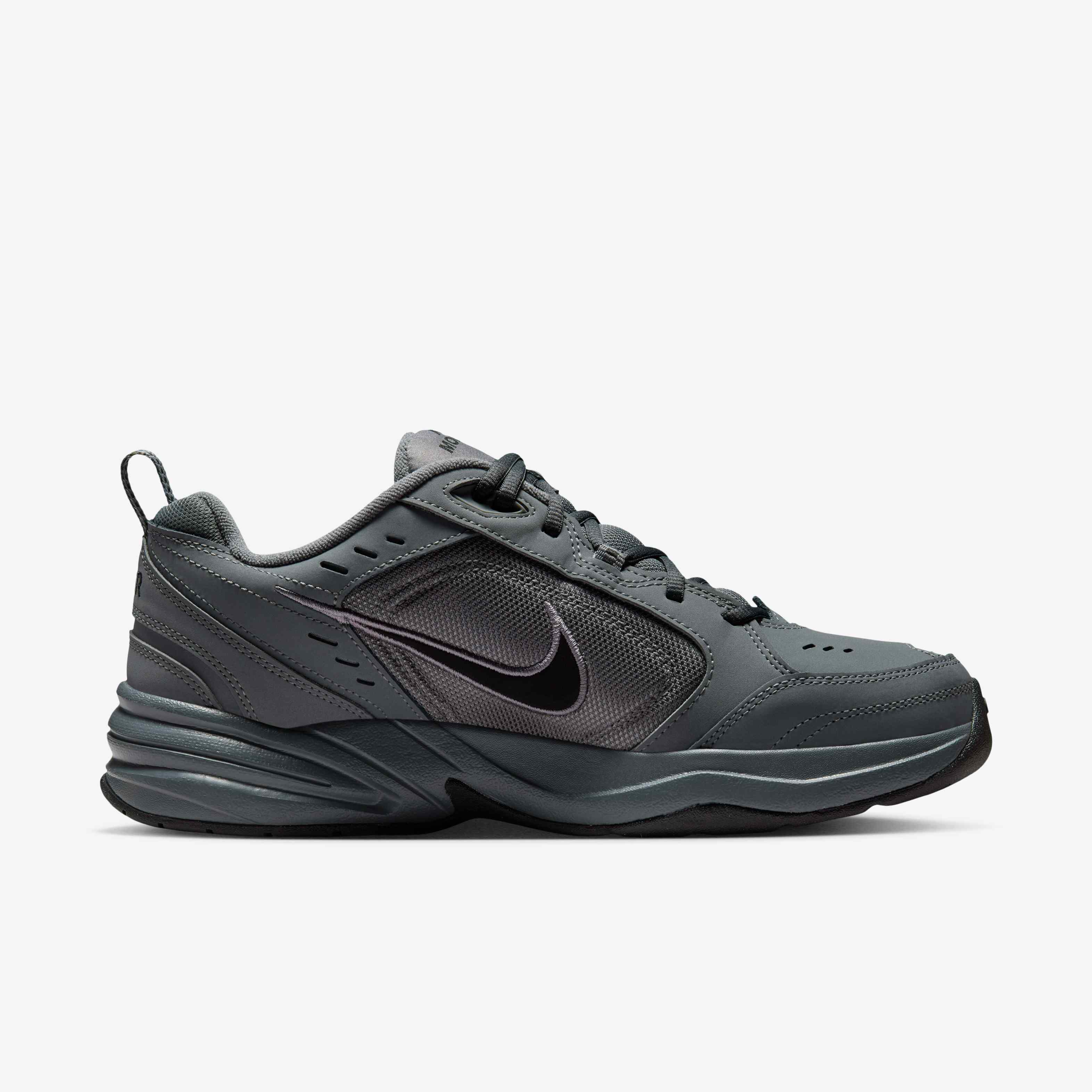 Nike Air Monarch IV image number 2