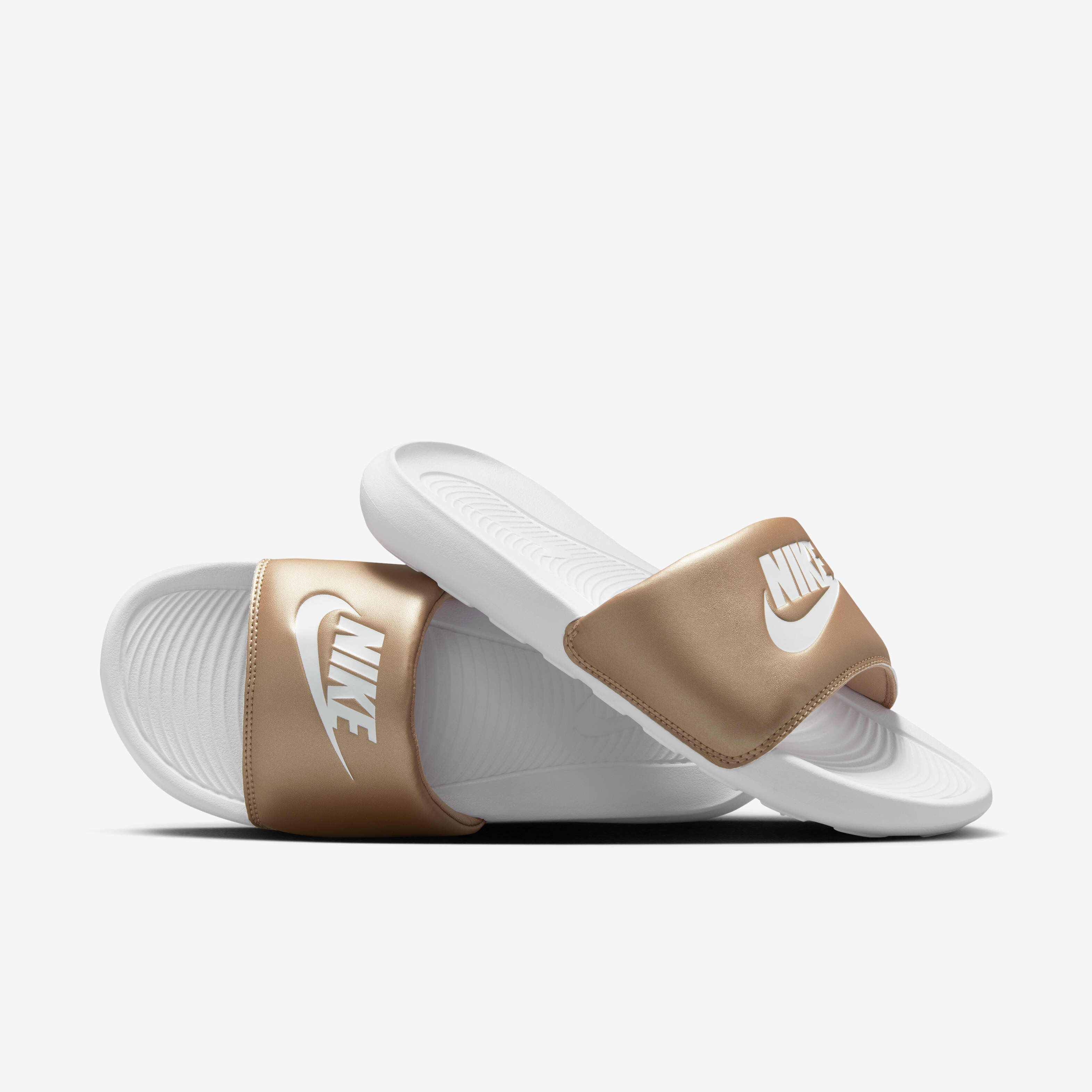 Nike benassi new design discount