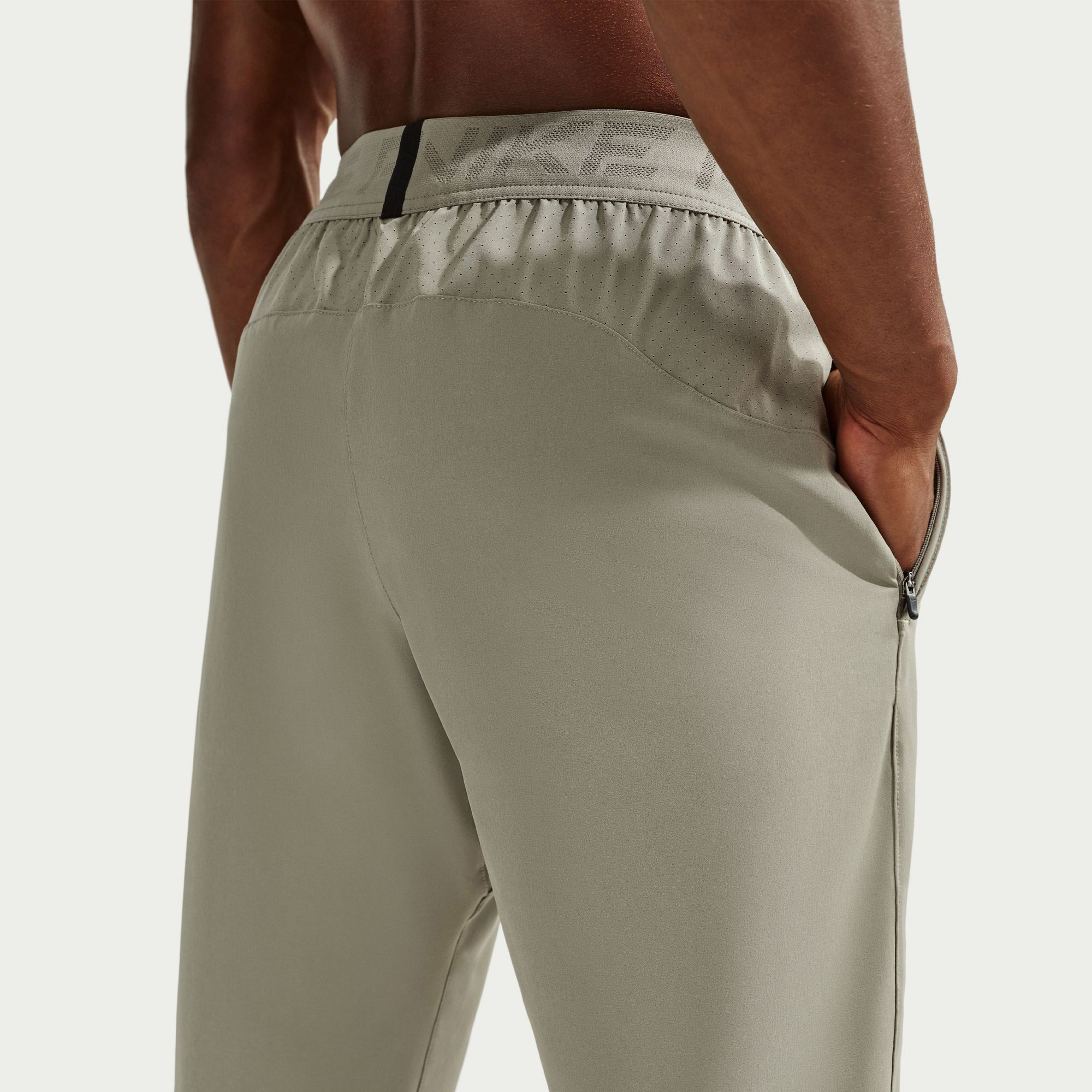 Nike Pro Training image number 3