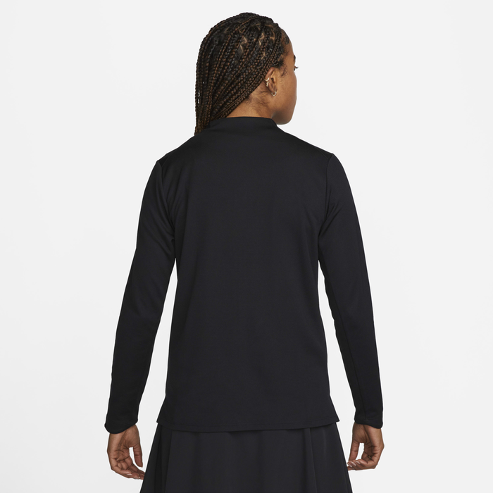 Nike Advantage image number 1 Nike Advantage image number 1