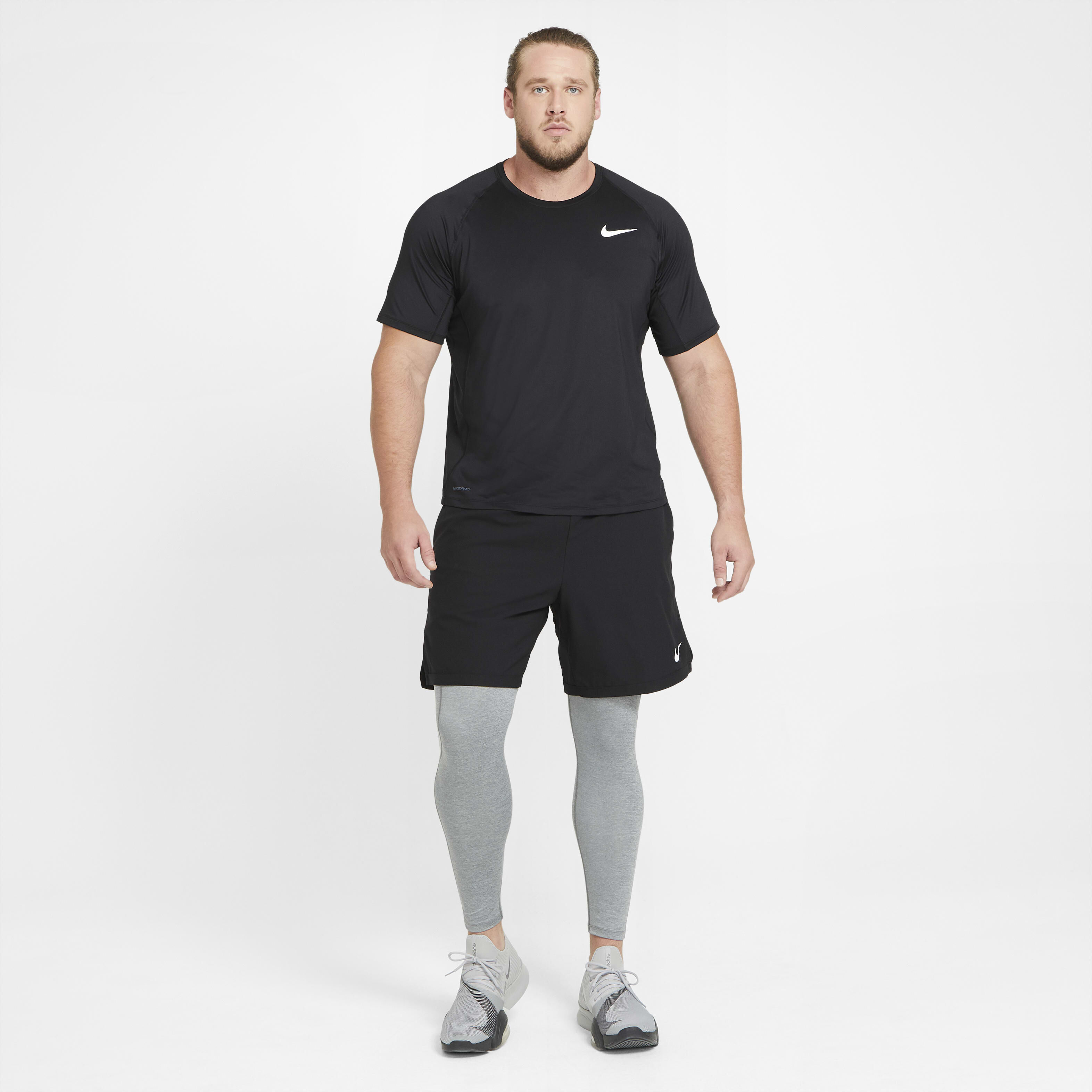 Nike Pro image number 10