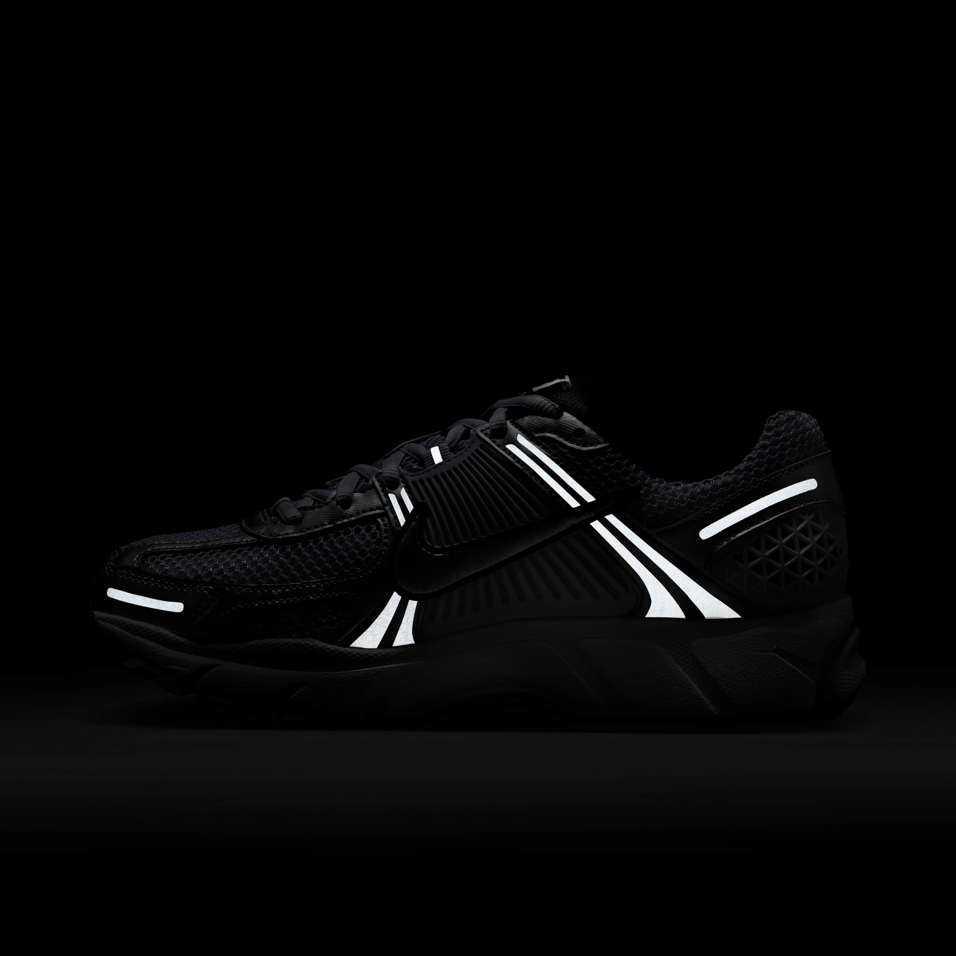 Nike Zoom Vomero 5 image number 11