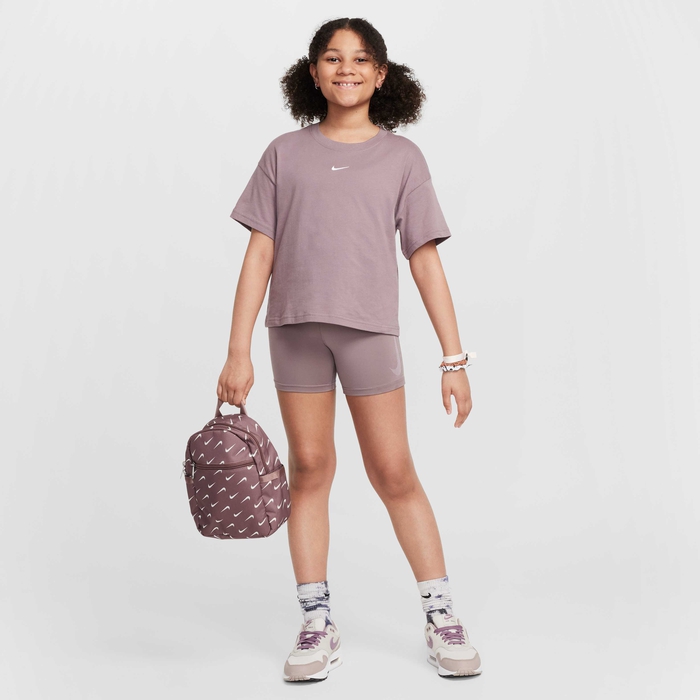 Nike Sportswear Essential image number 4 Nike Sportswear Essential image number 4