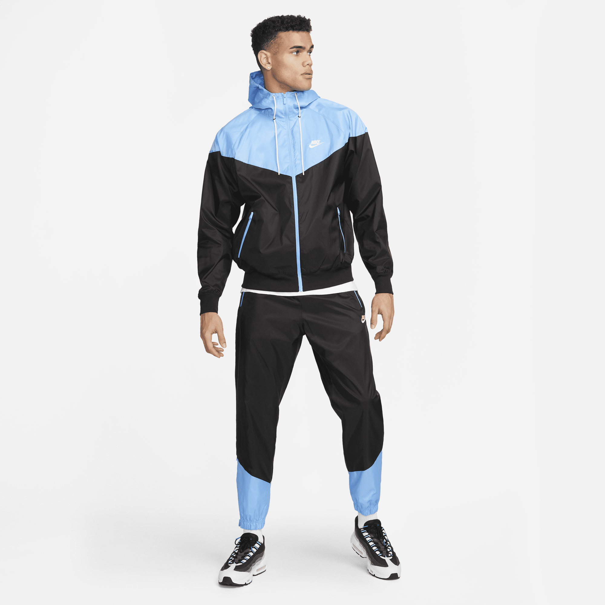 Nike heritage essentials woven hot sale windrunner jacket in grey