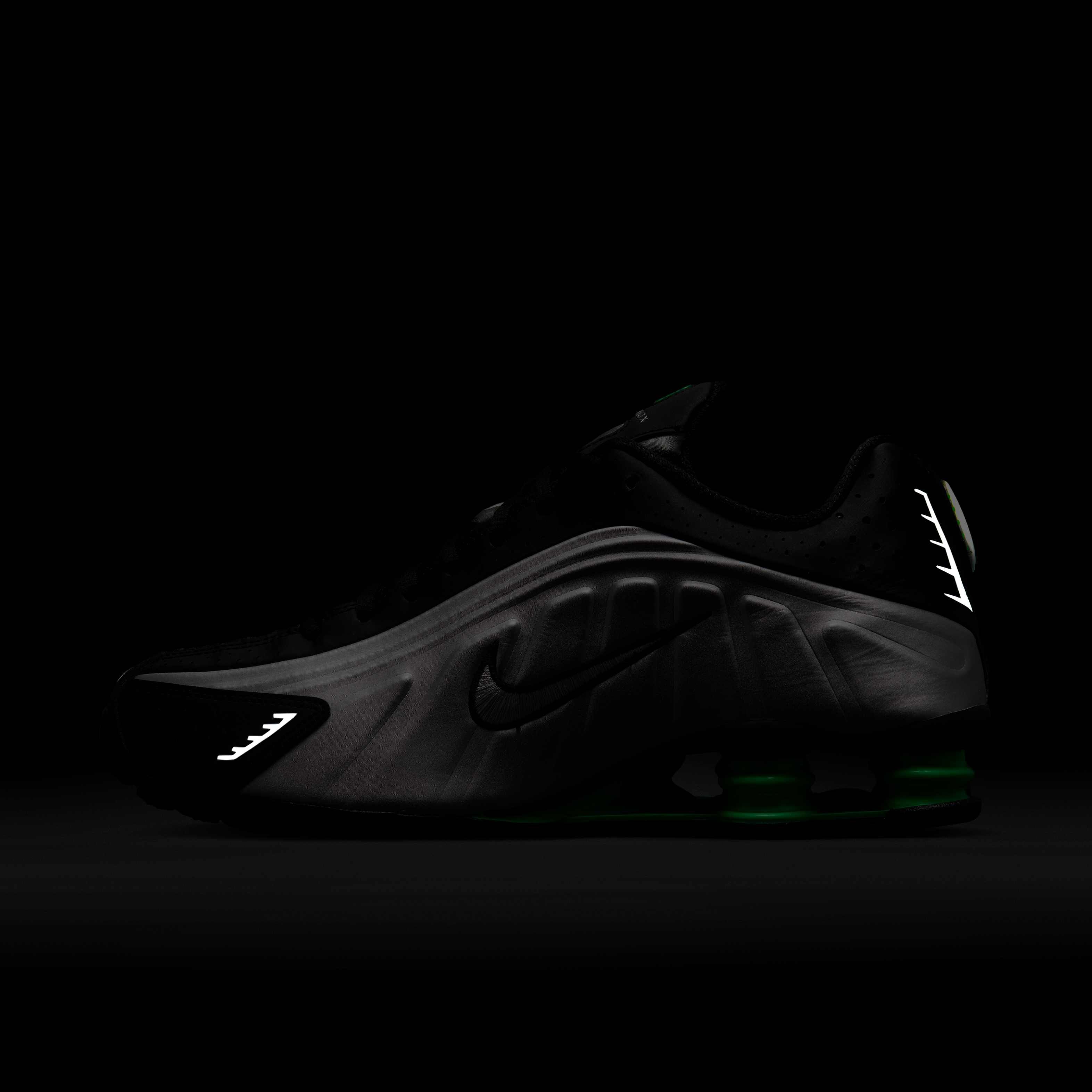 Nike Shox R4 image number 11