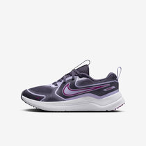 Nike Cosmic Runner