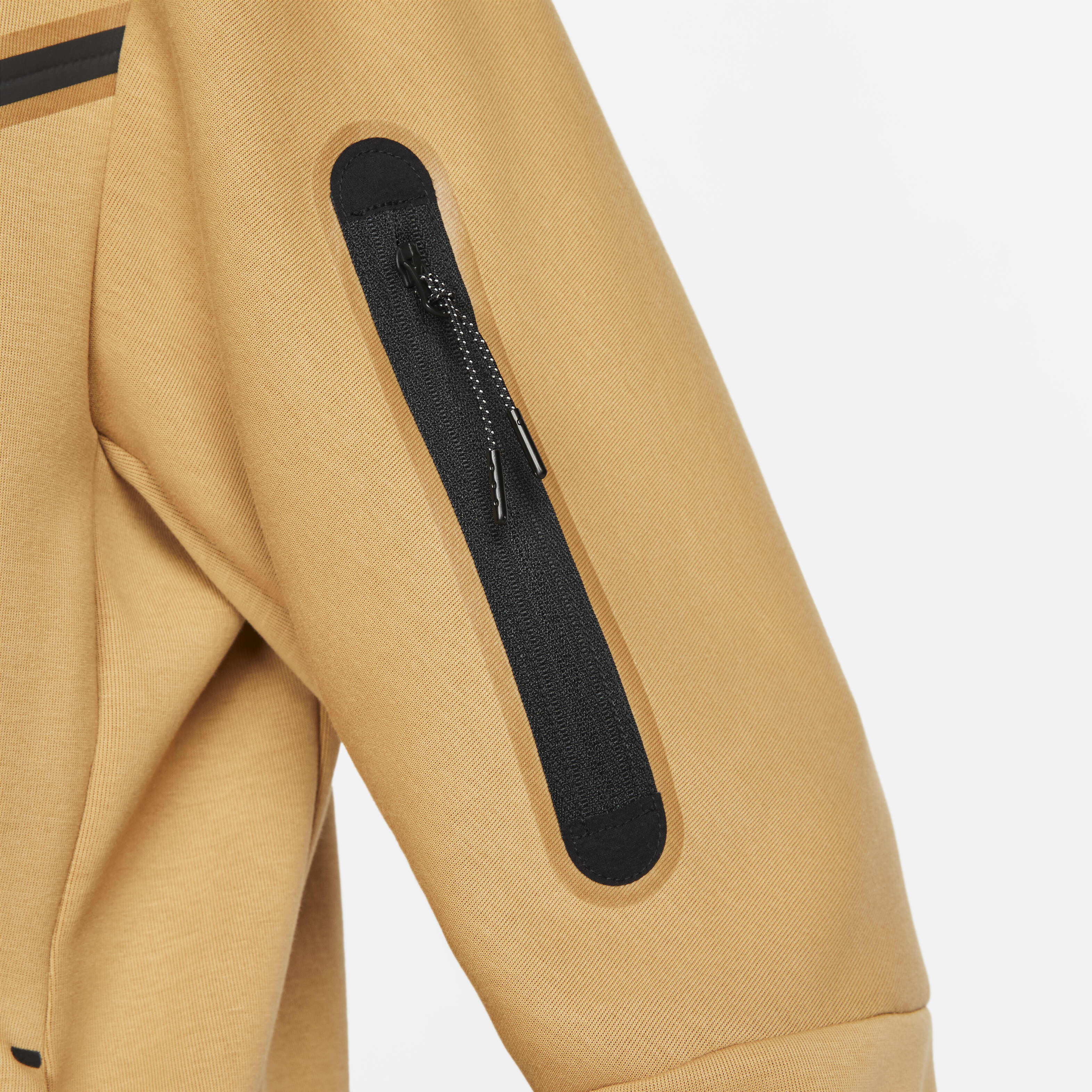 Nike Sportswear Tech Fleece image number 4