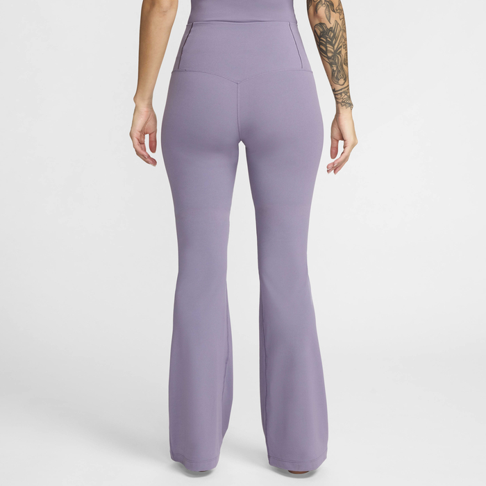 Nike Zenvy image number 2 Nike Zenvy image number 2