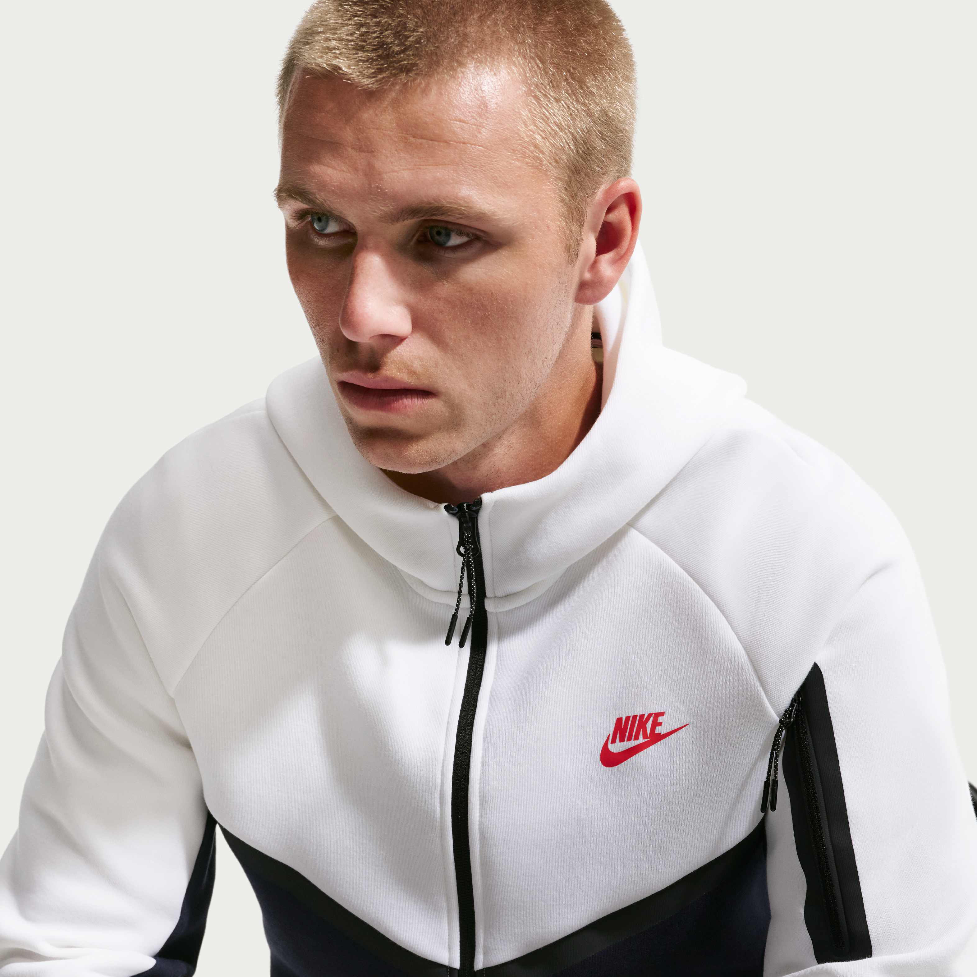 Nike Tech image number 0