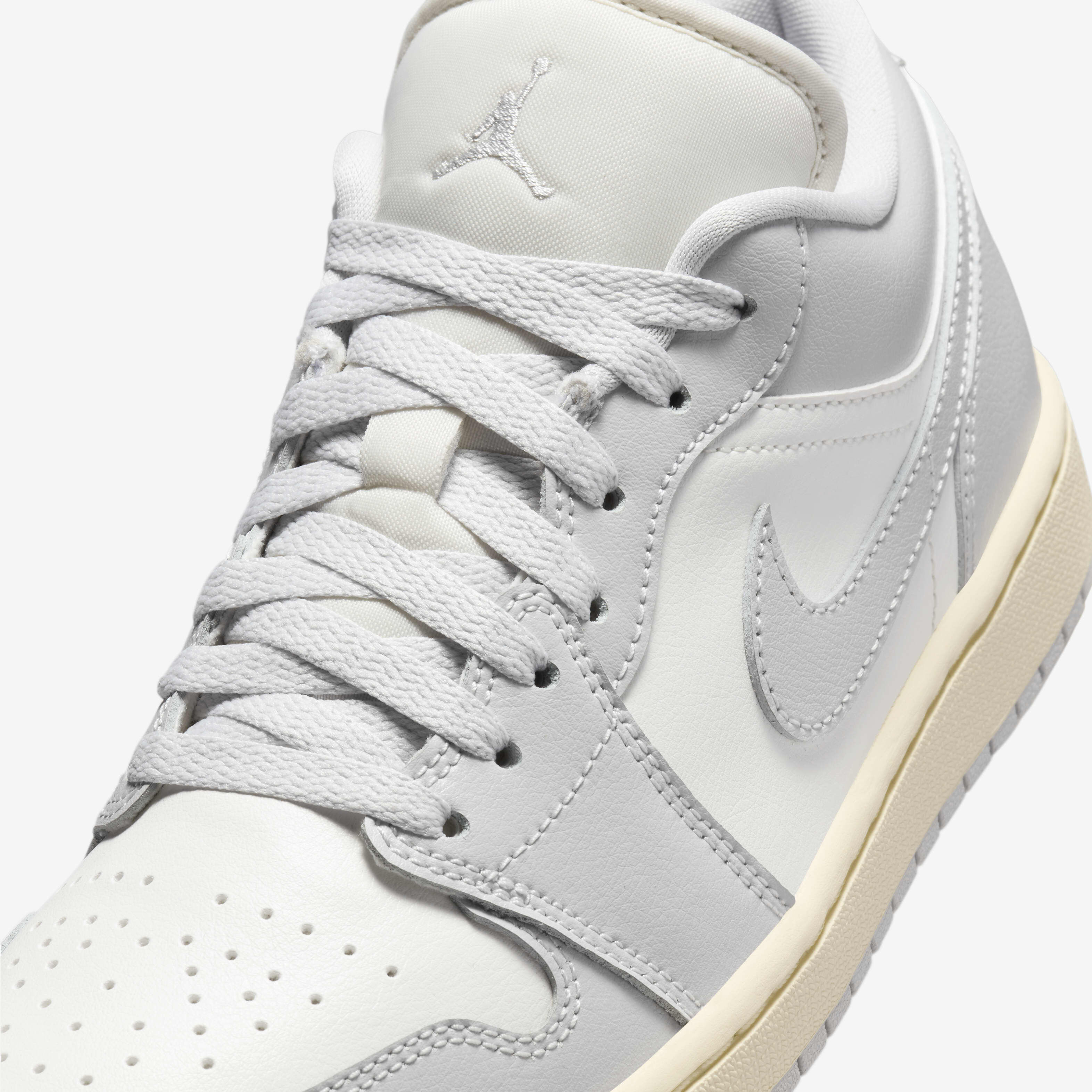 Air Jordan 1 Low image number 6