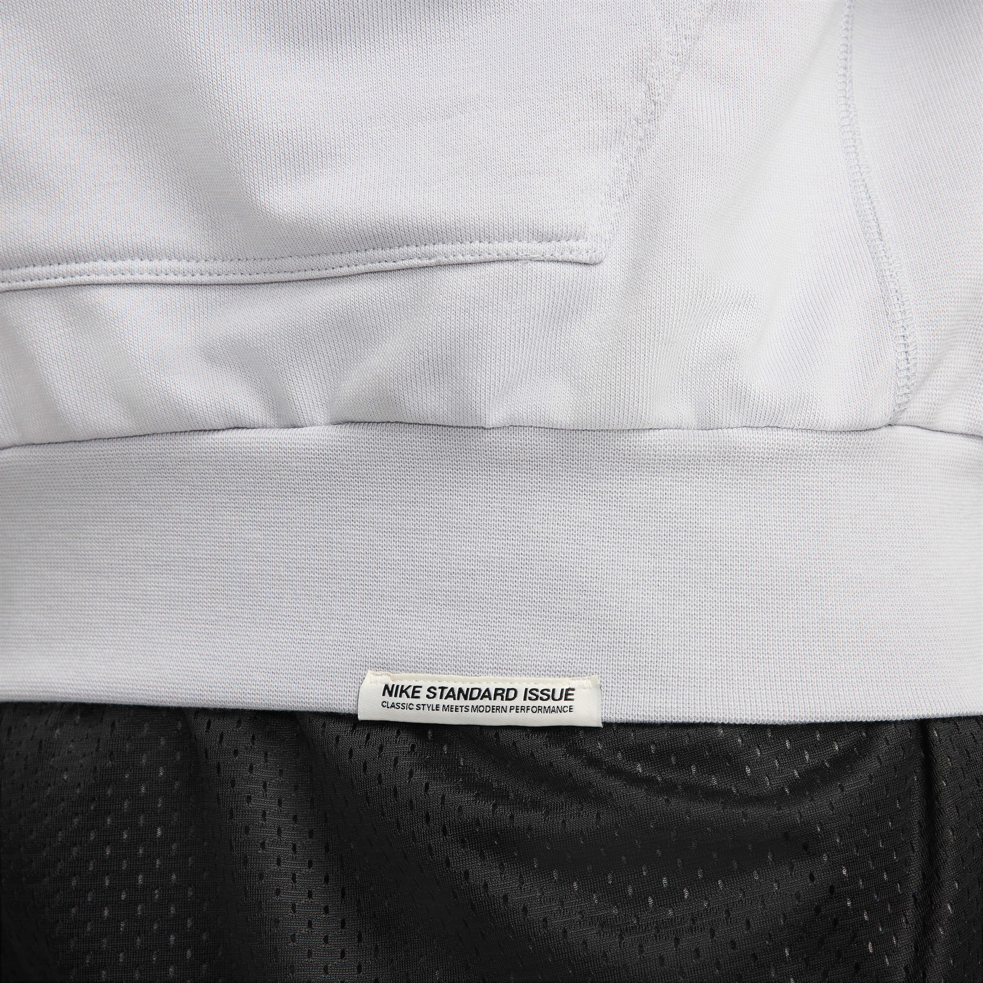 Nike Standard Issue image number 5