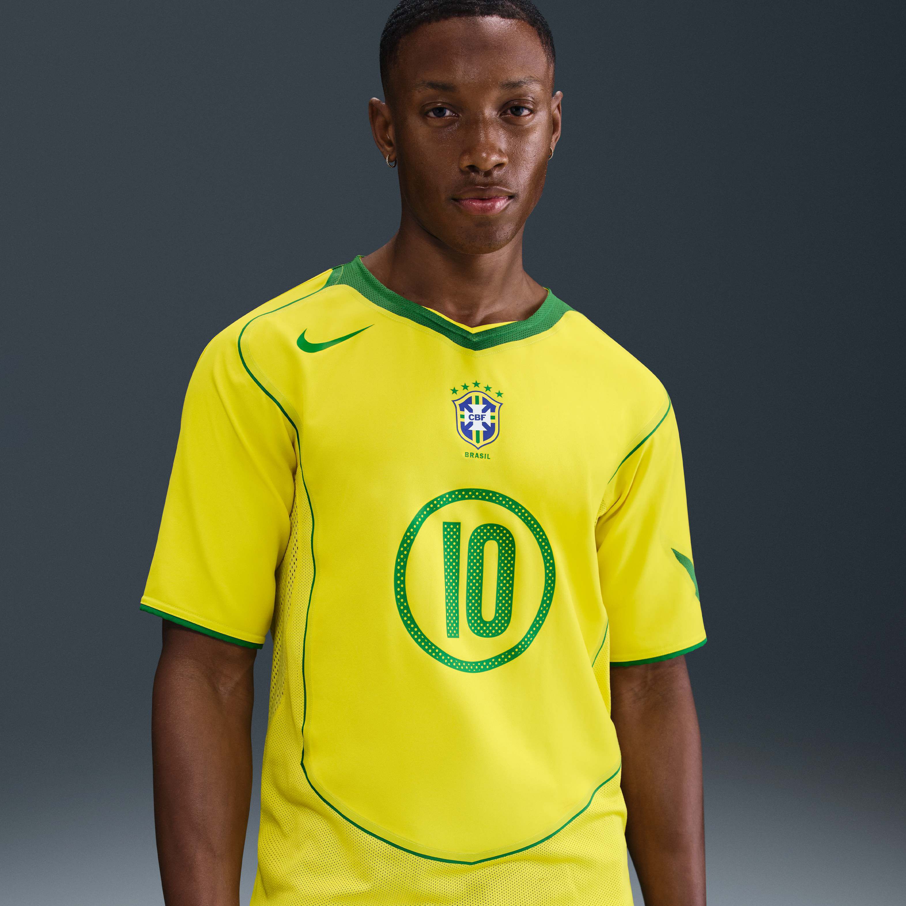 Buy Ronaldinho Brazil 2004 Total 90 Reissue Men's Nike