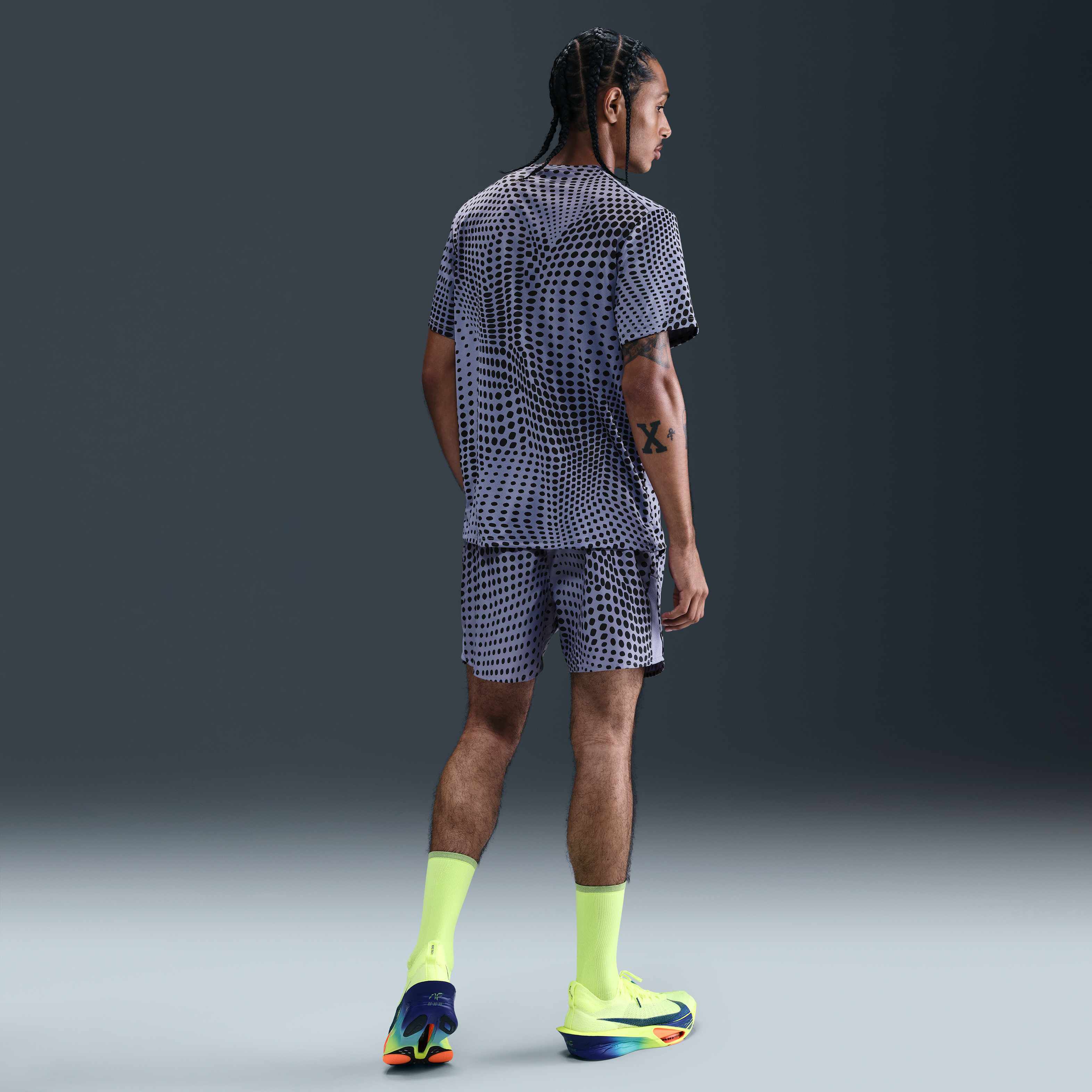 نايكي ميلر image number 4