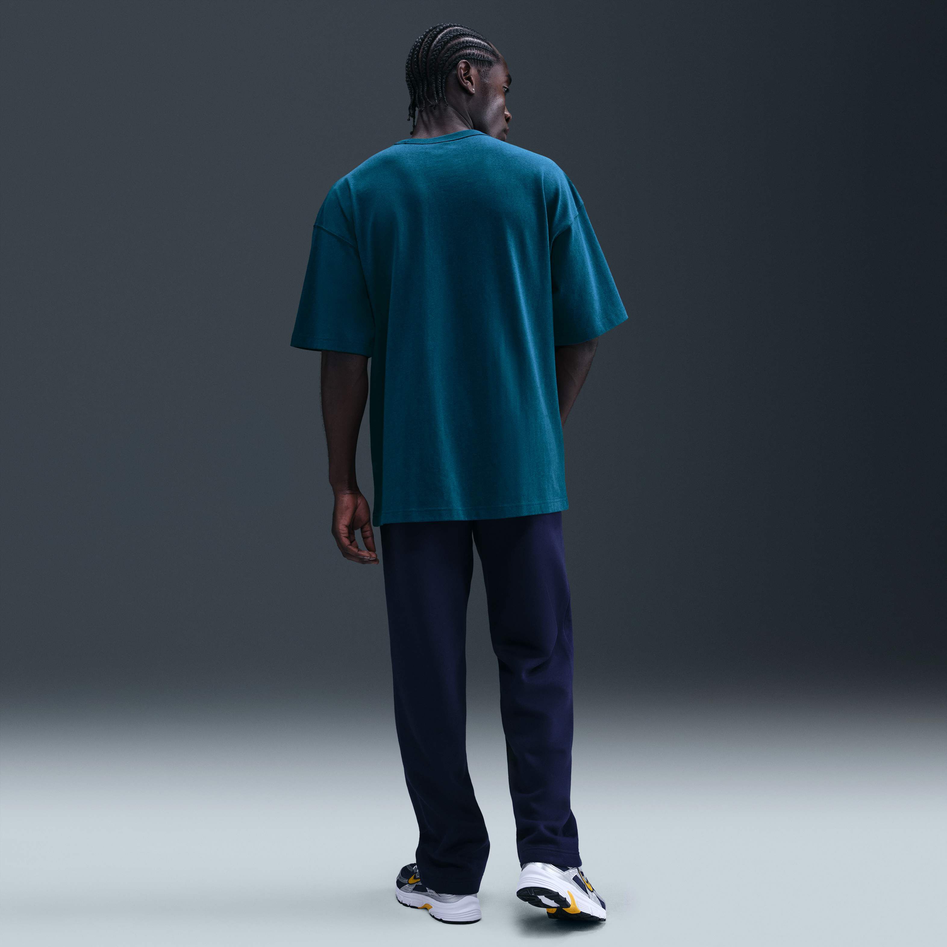 Nike Sportswear Premium Essentials image number 4