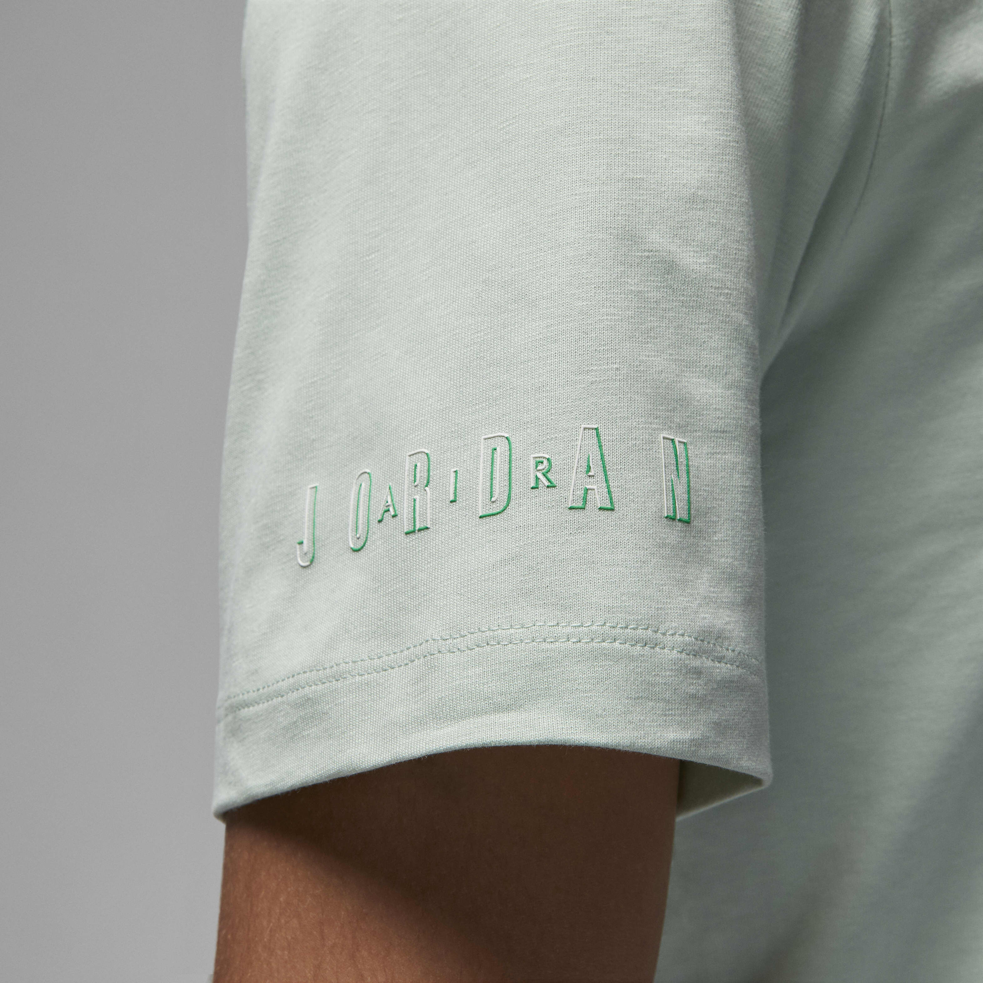 Jordan Essentials image number 3