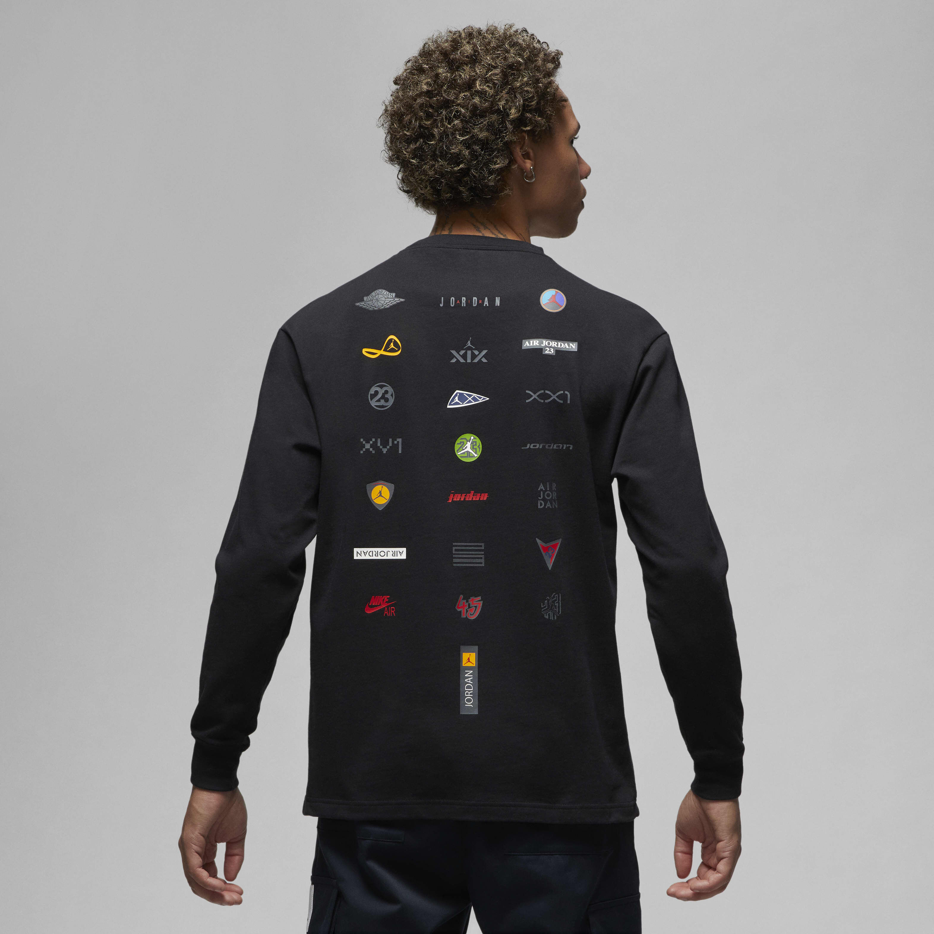 2024年レディースファッション福袋特集 Buy Jordan Flight Heritage 85 Men's Graphic Long-Sleeve Crew トップス