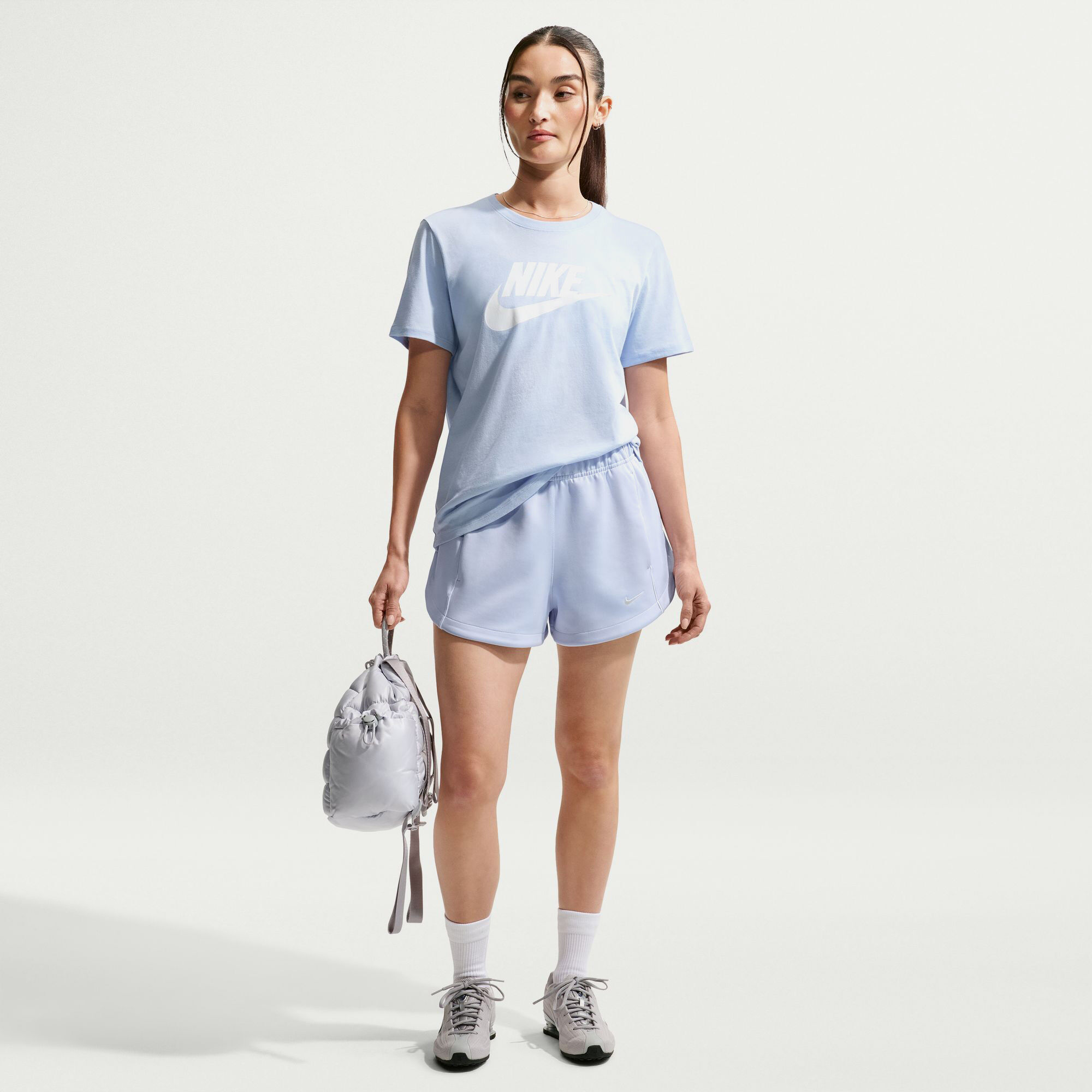 Nike Sportswear Essentials image number 0