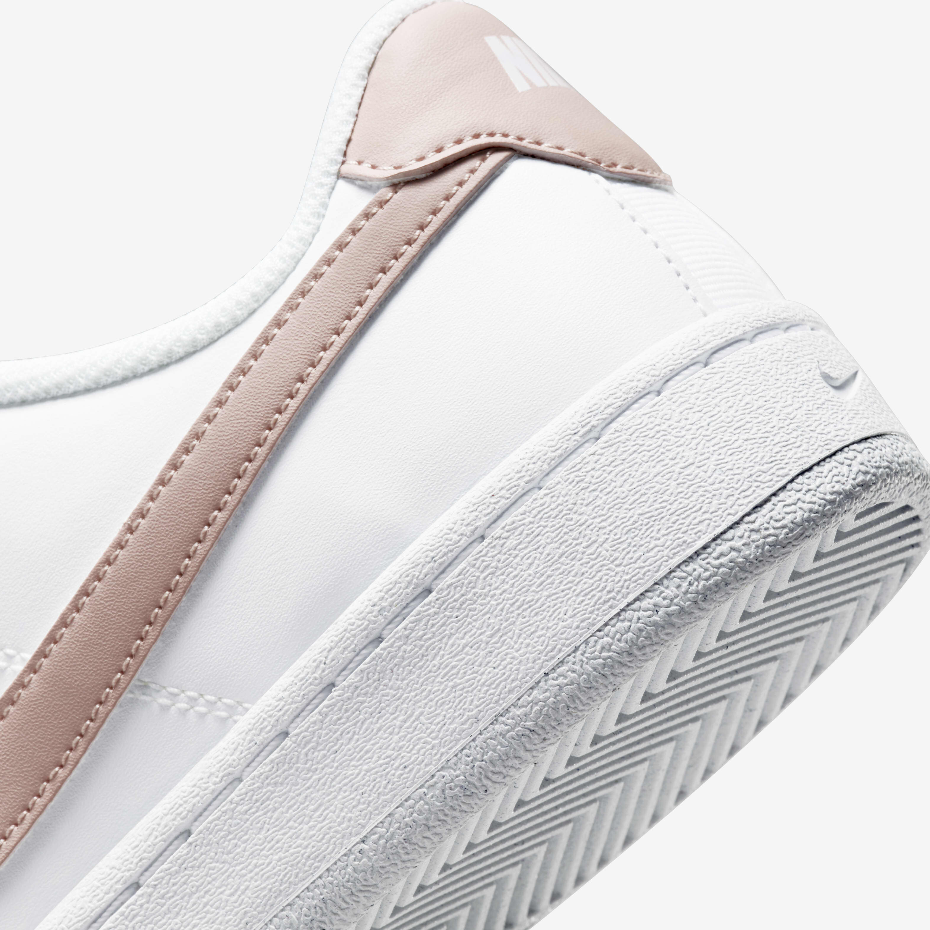 Buy Nike Court Royale 2 Women s Shoe Nike Saudi Official