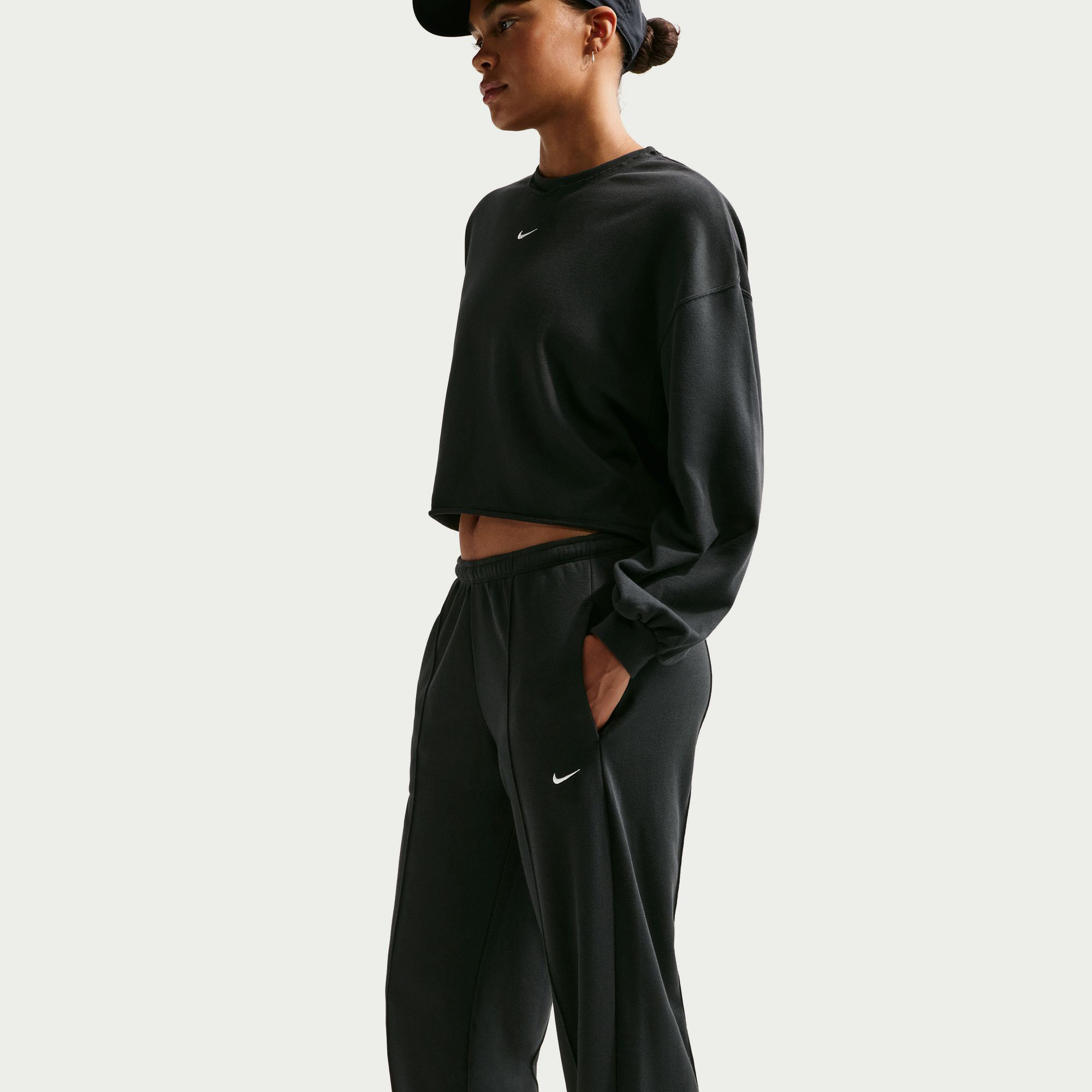 Nike Sportswear Chill Terry image number 4