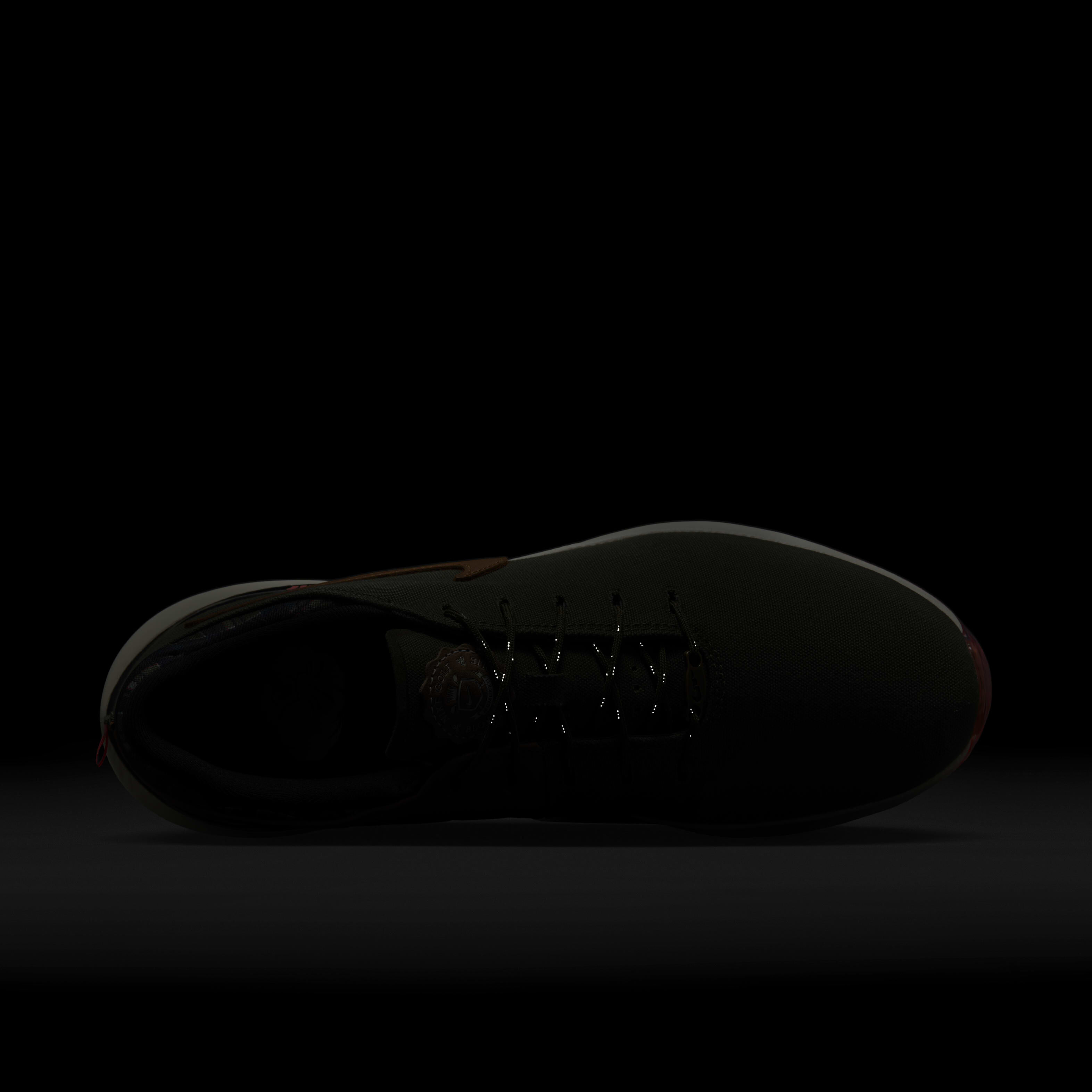 Nike Victory Tour 3 image number 9