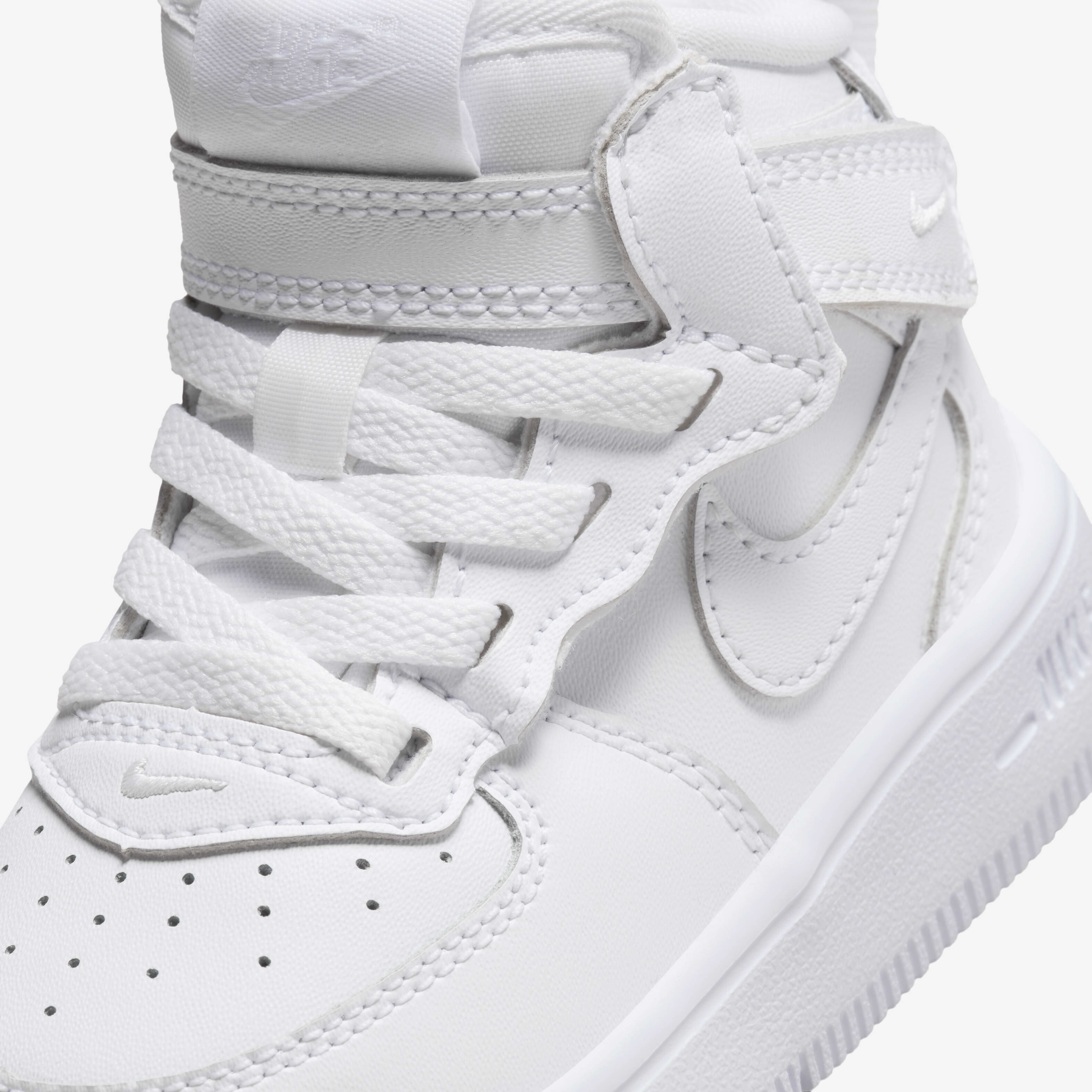 Nike Force 1 Mid EasyOn image number 6