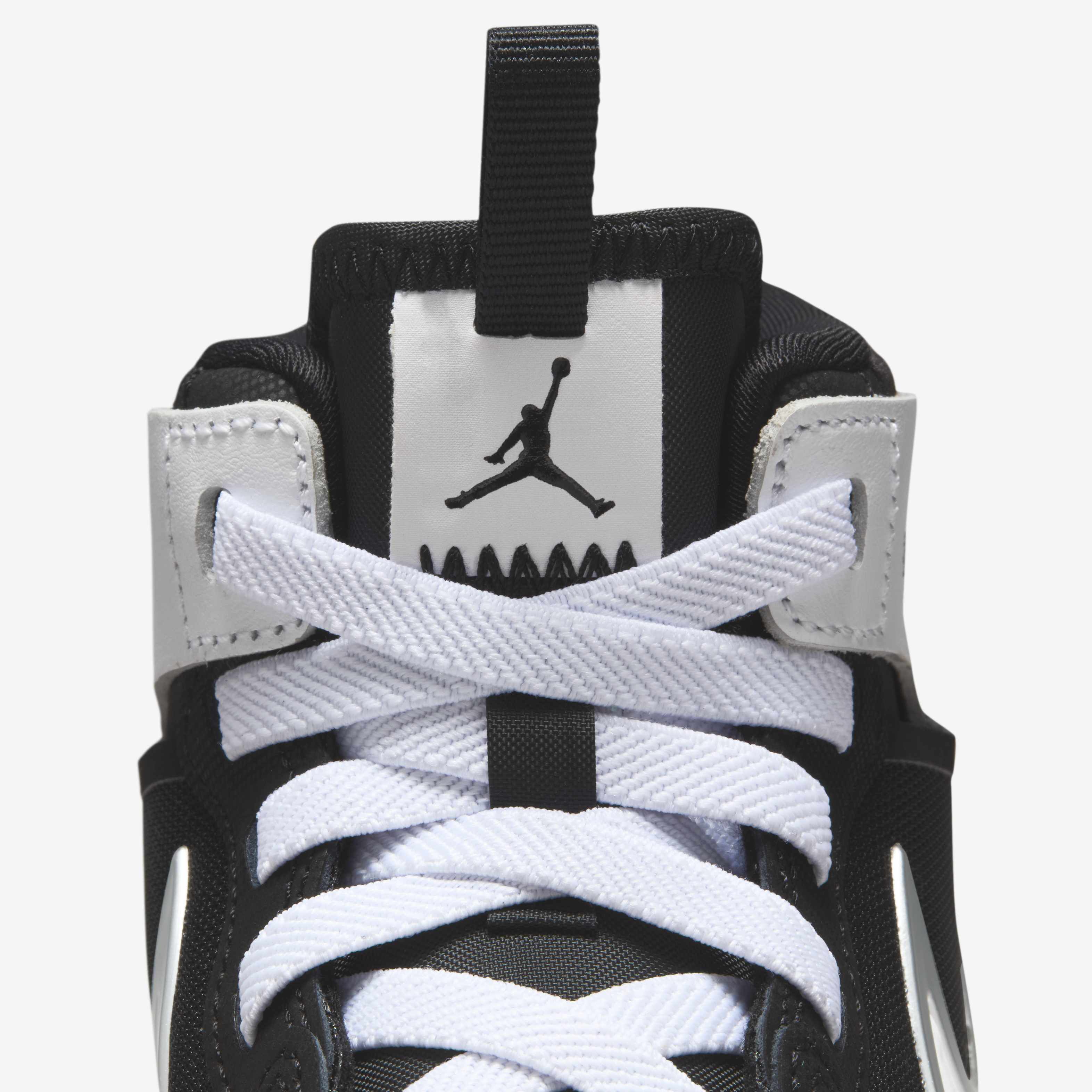 جوردن 1 ميد RM ايزي اون image number 8