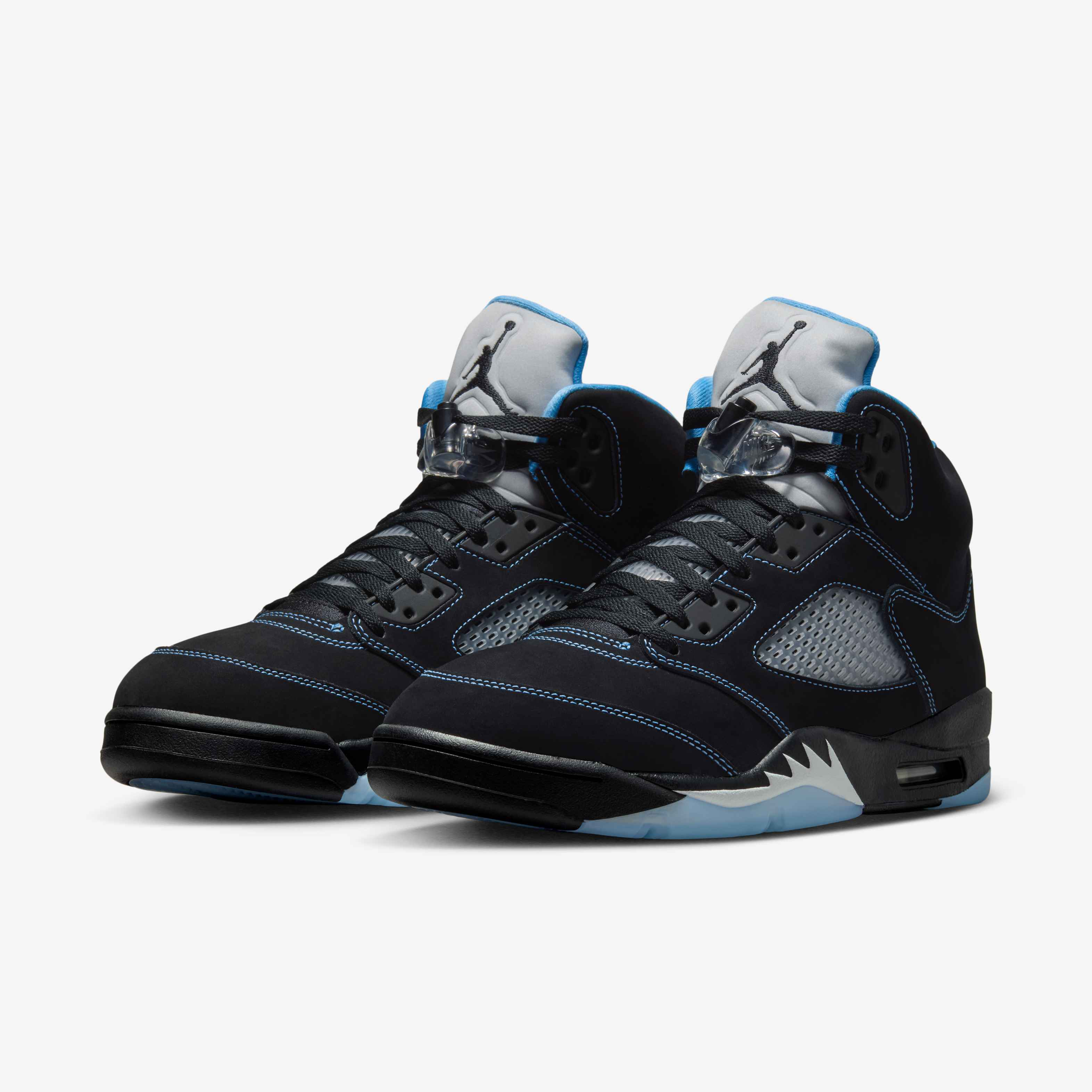 Air Jordan 5 'Black Carolina' image number 4