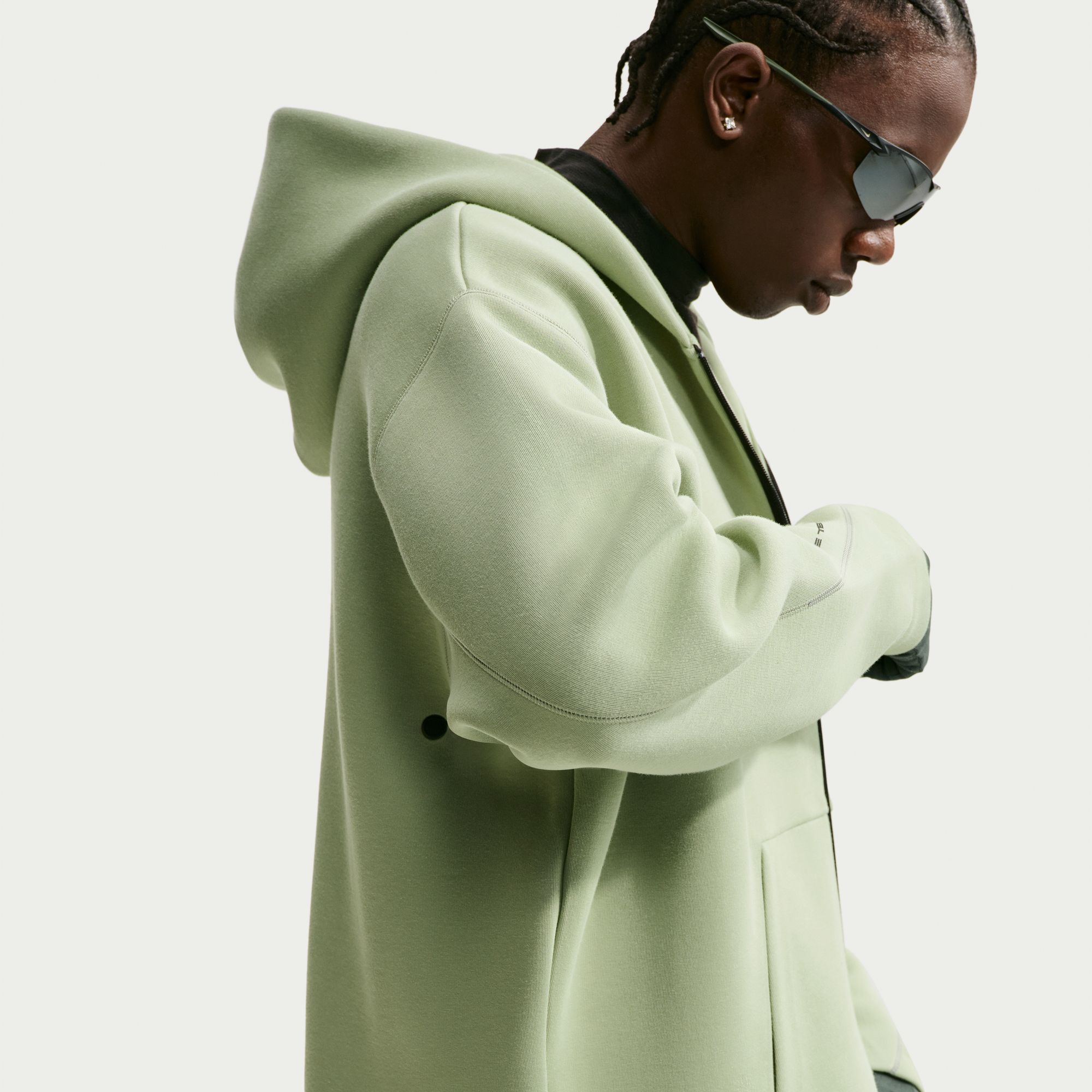 Nike Tech image number 4