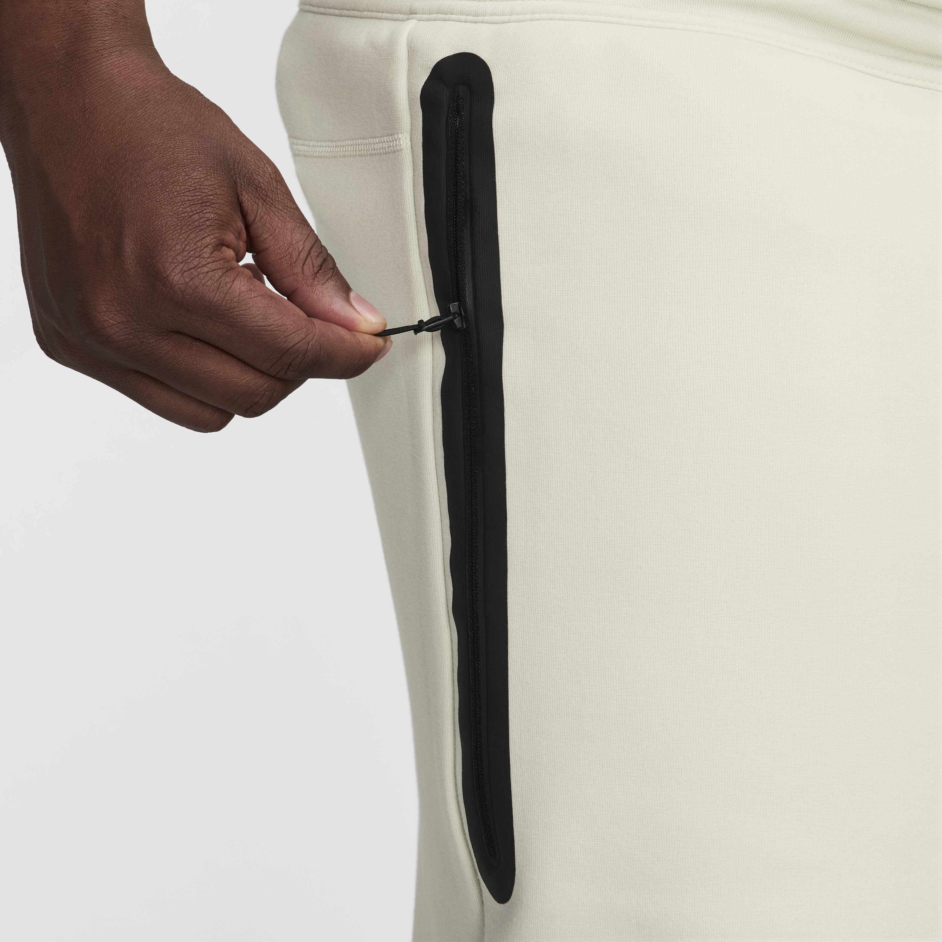 Nike Sportswear Tech Fleece image number 14