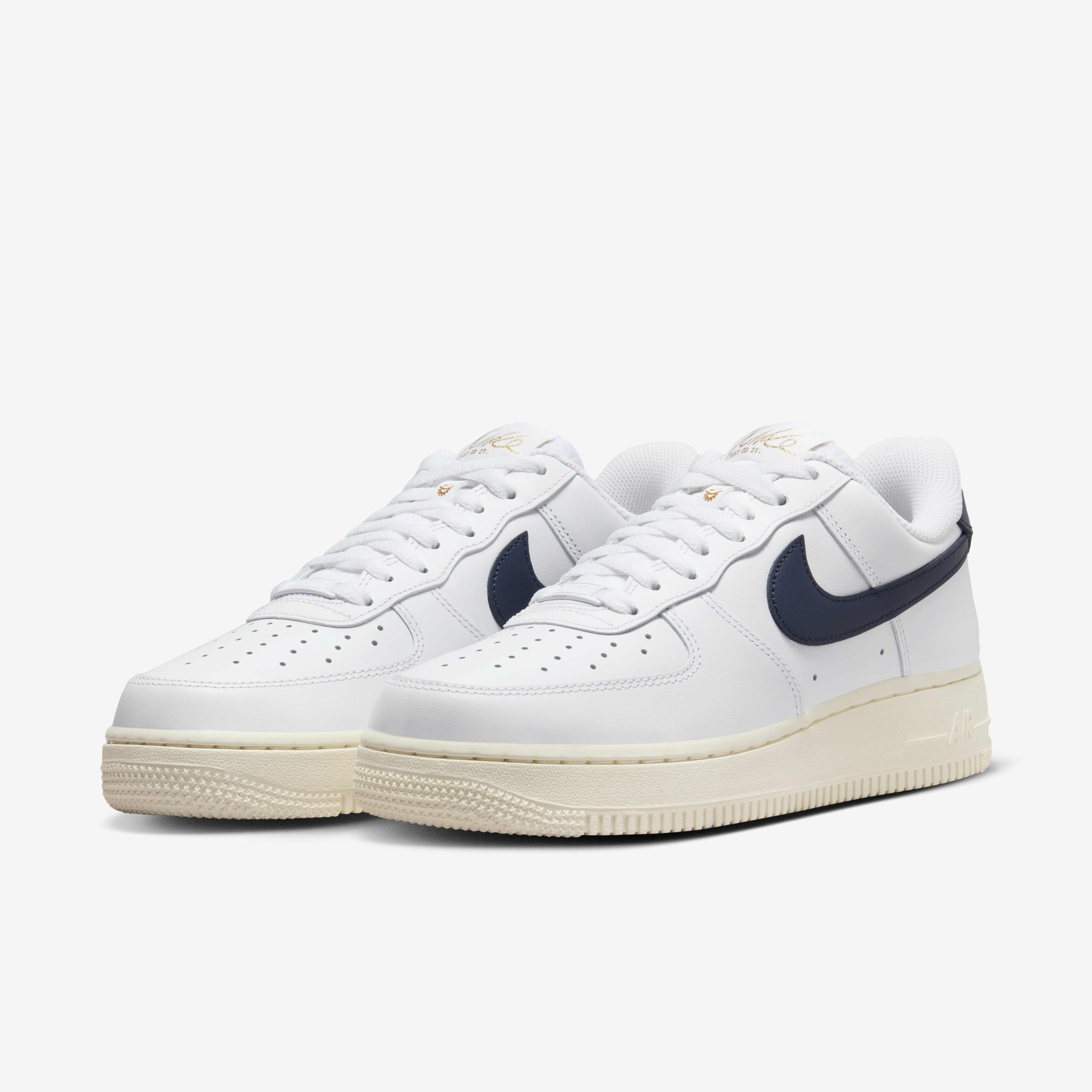 Buy Nike Air Force 1 07 FlyEase