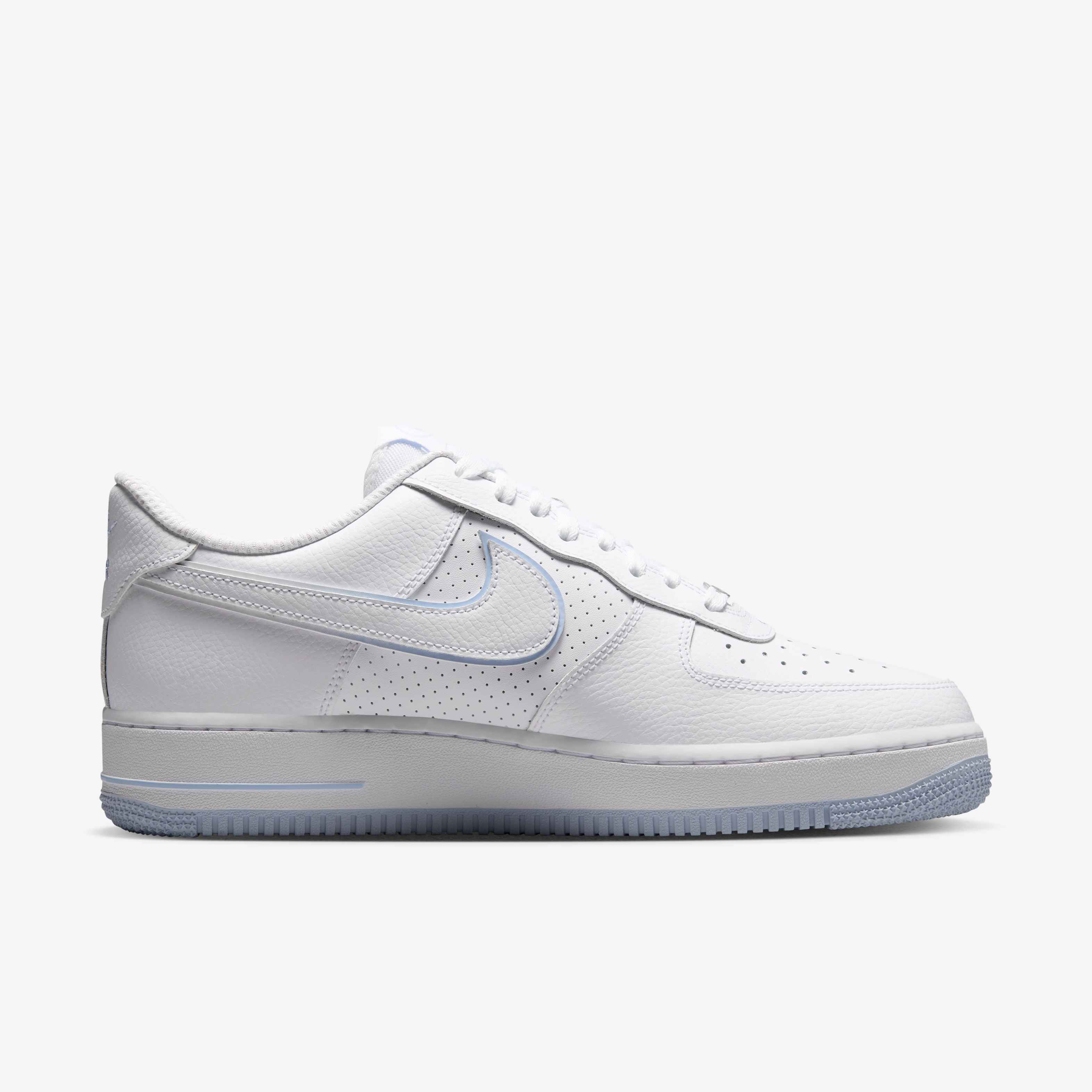 Nike Air Force 1 '07 LV8 image number 2