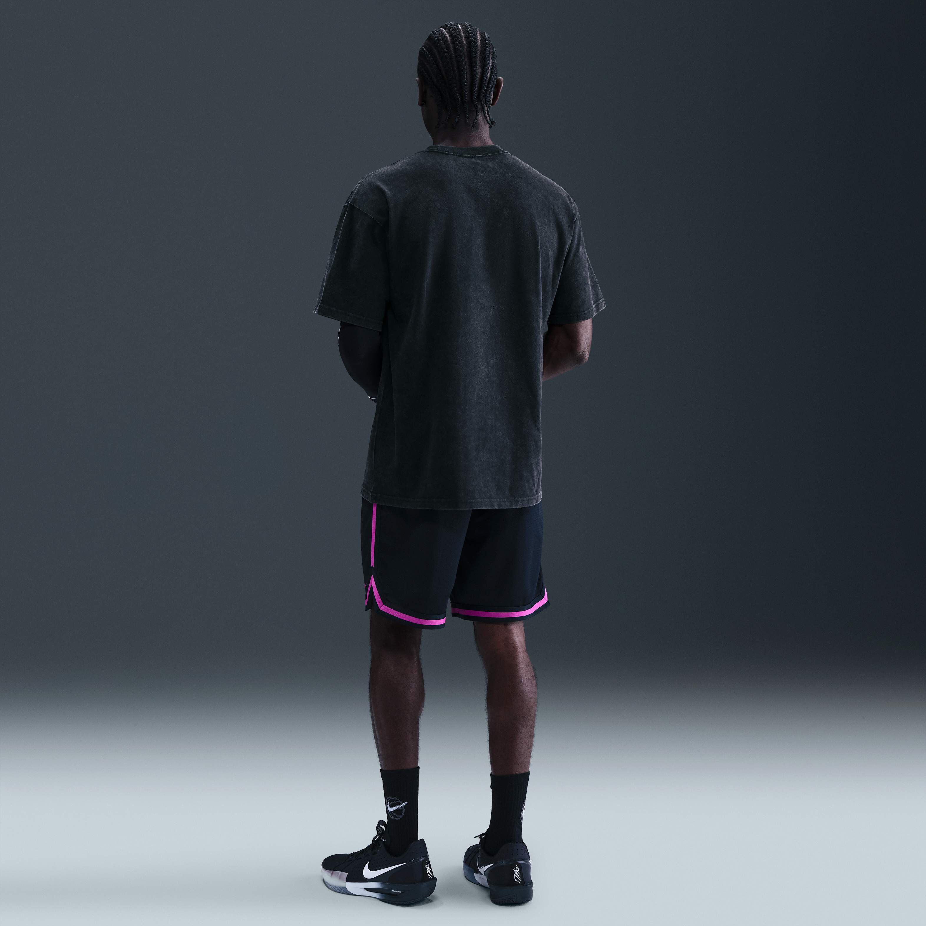 Nike Men's Basketball T-Shirt image number 4