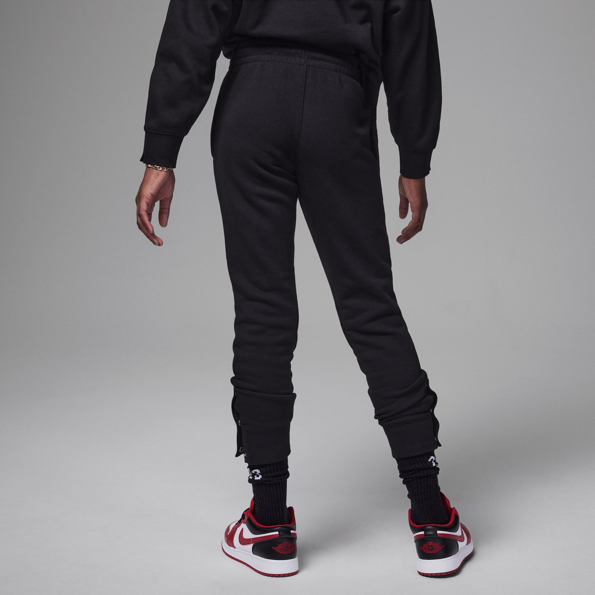 Nike foundation fleece track pants black online